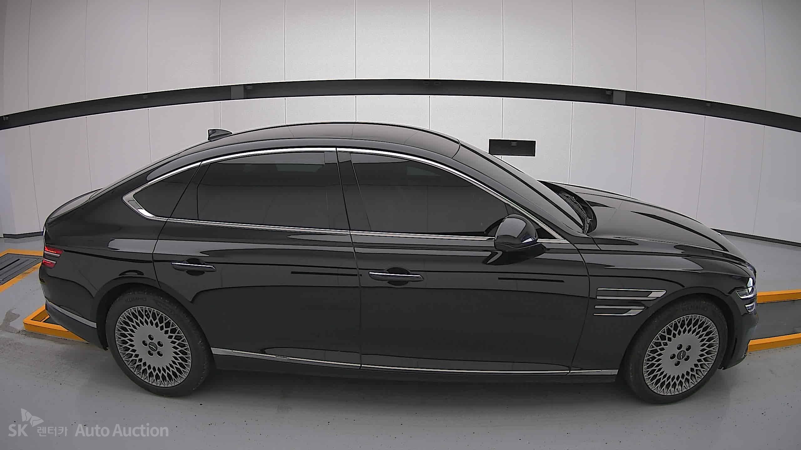 2022 - genesis g80