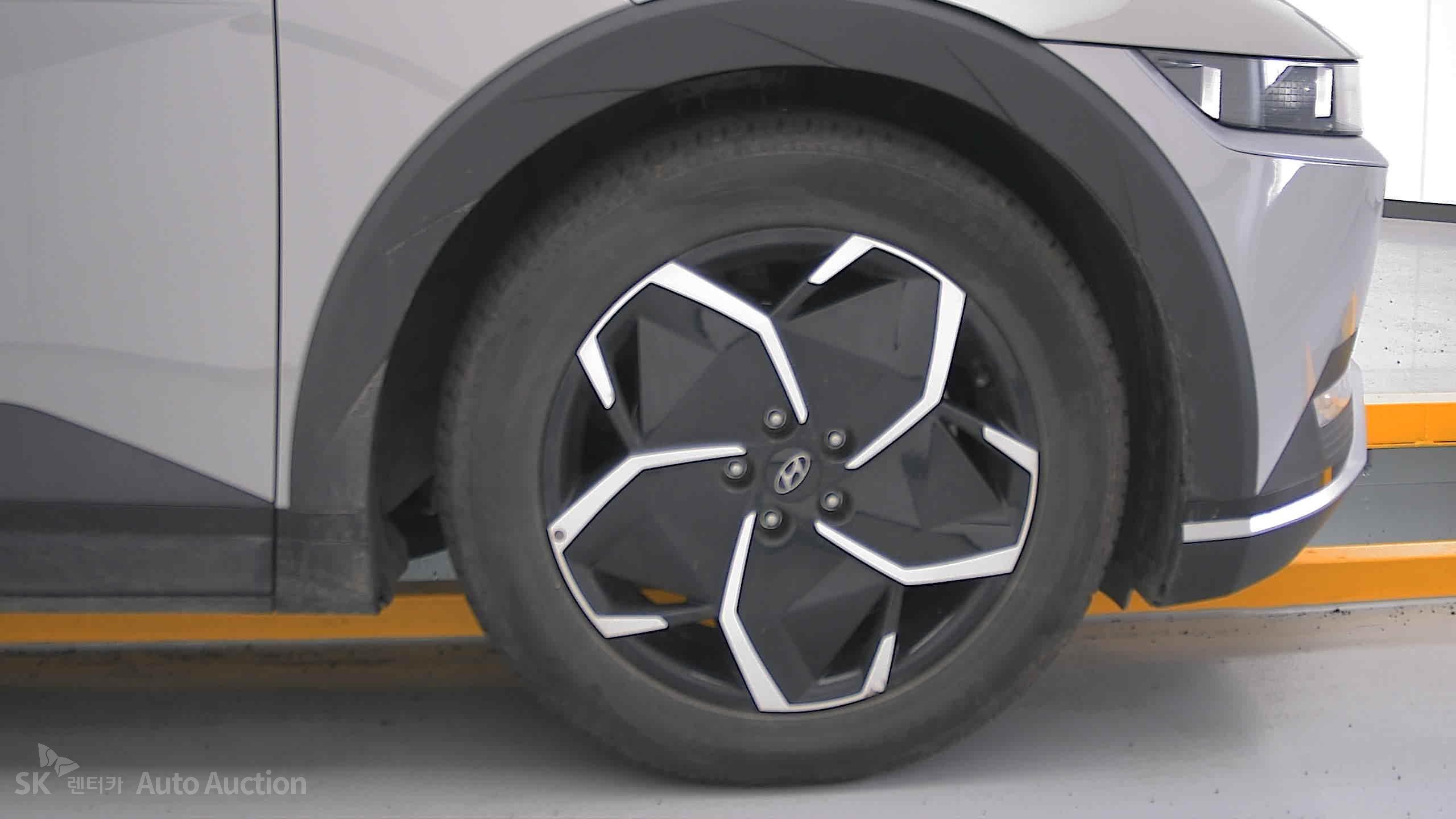 2022 - hyundai ioniq