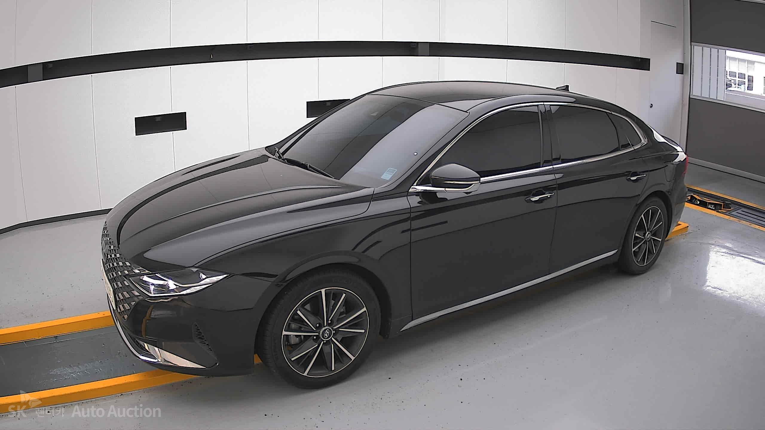 2022 - hyundai grandeur