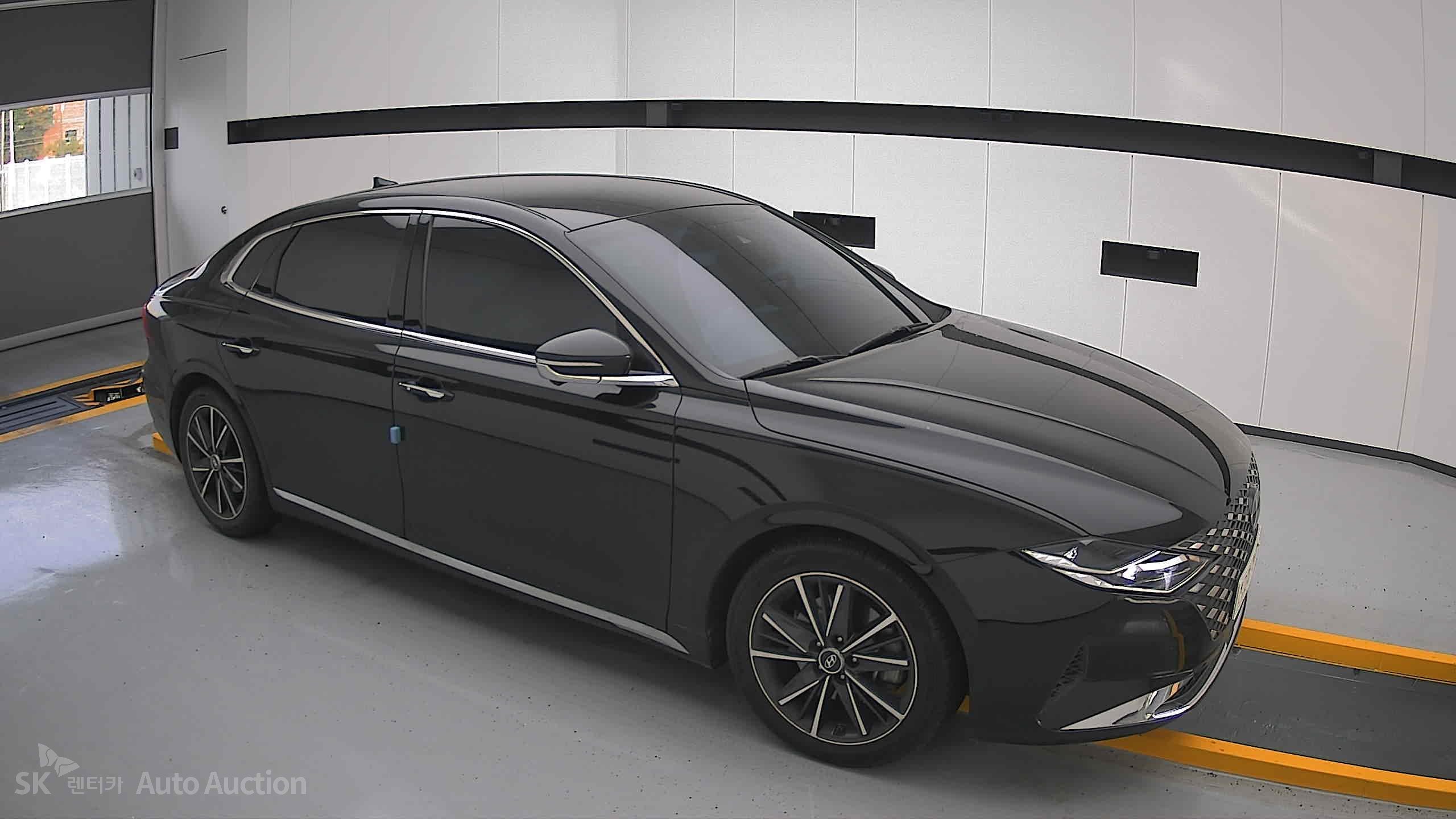 2022 - hyundai grandeur