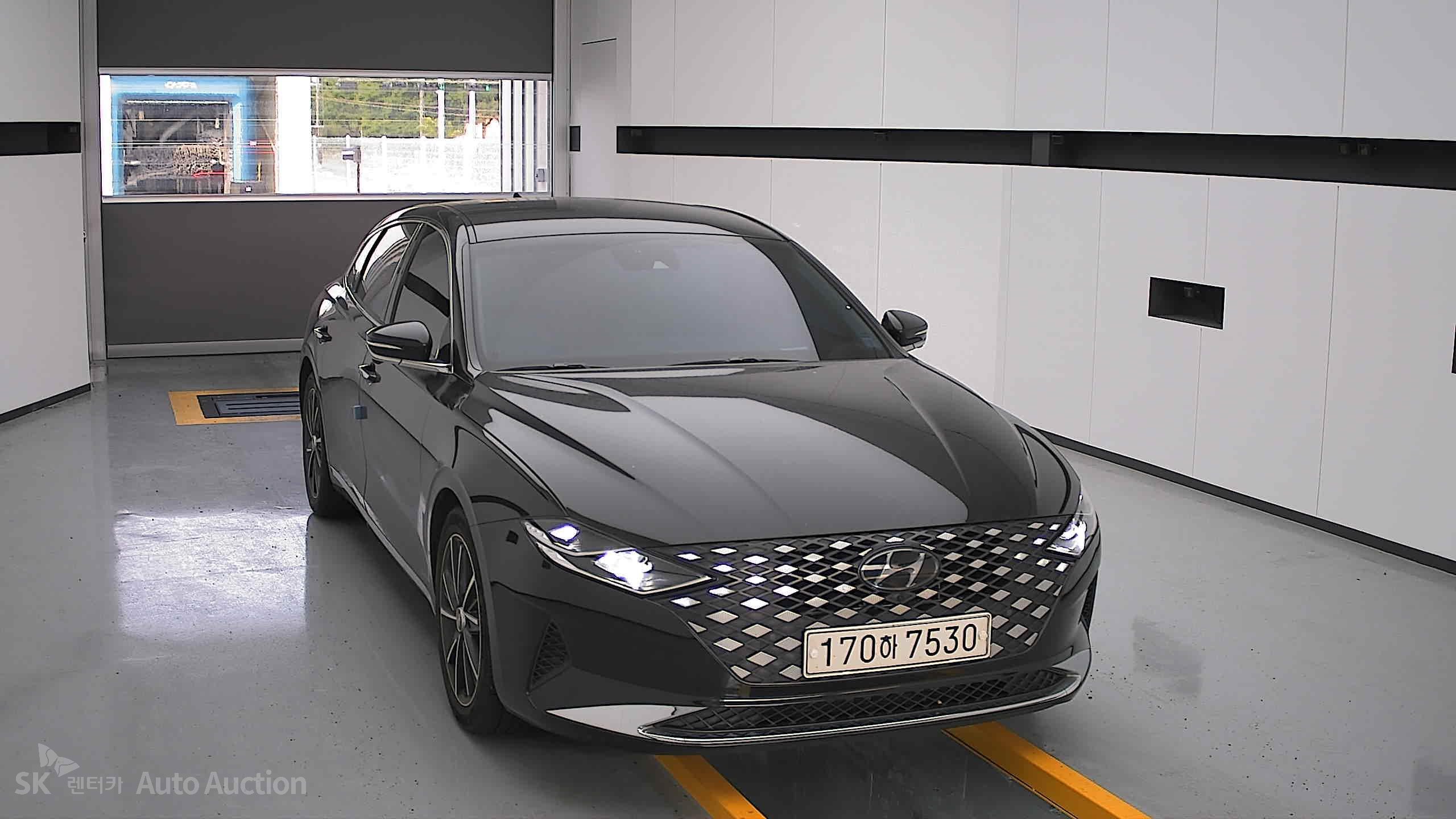 2022 - hyundai grandeur