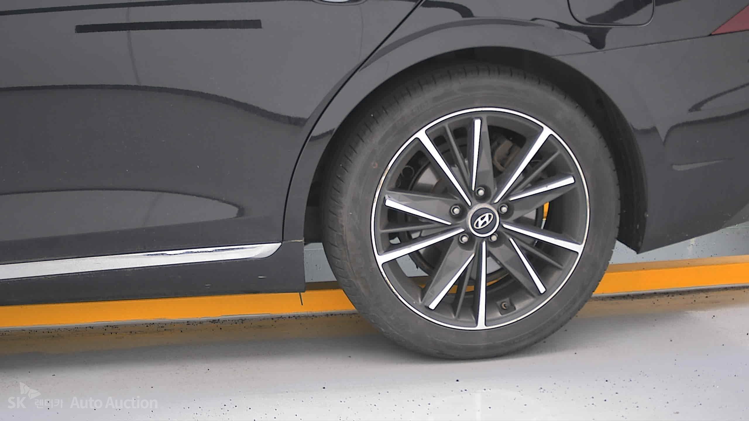 2022 - hyundai grandeur