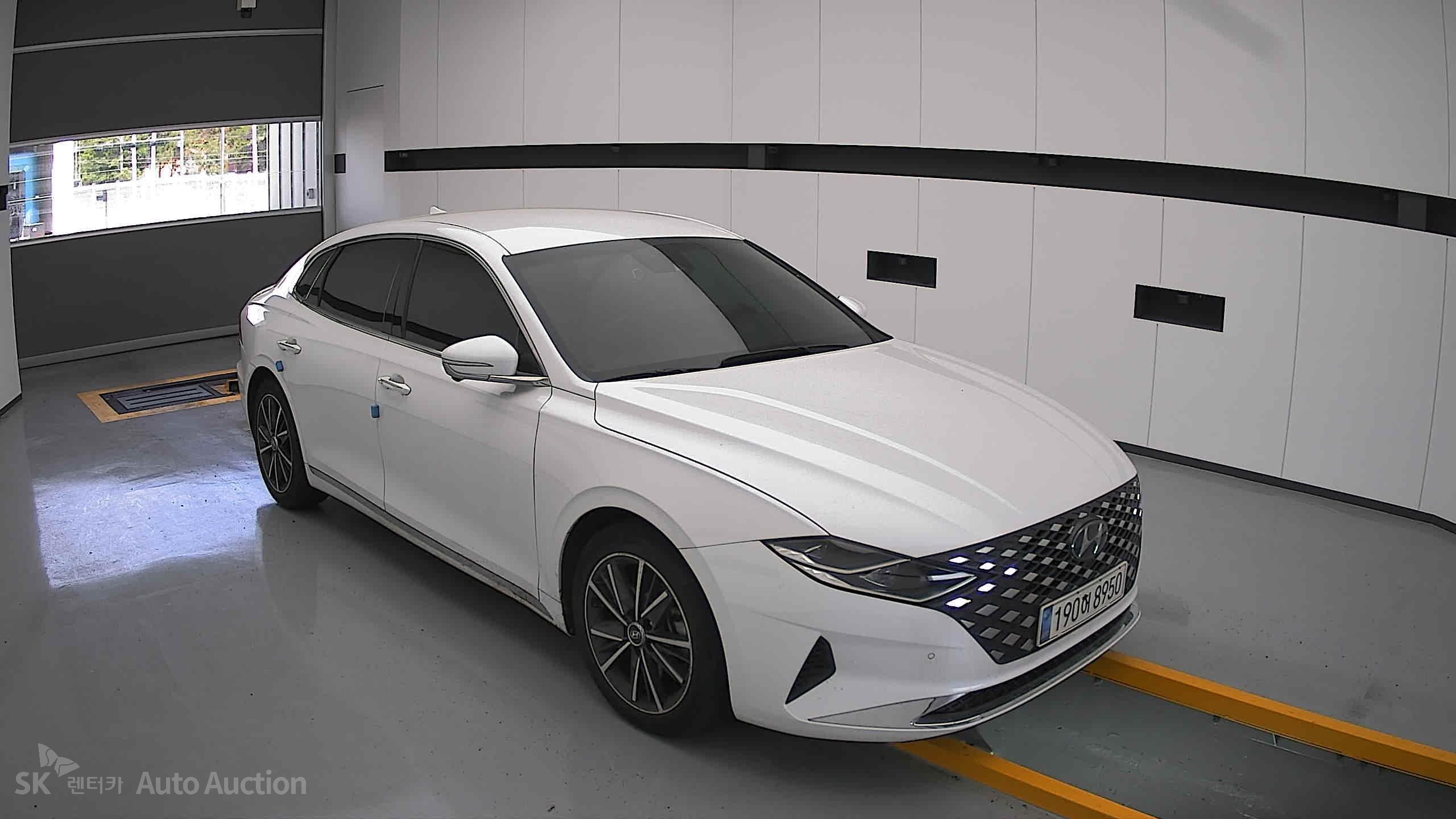 2022 - hyundai grandeur