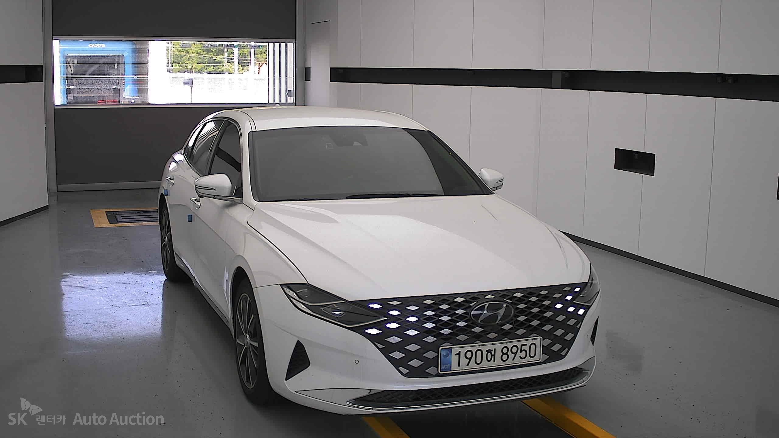 2022 - hyundai grandeur