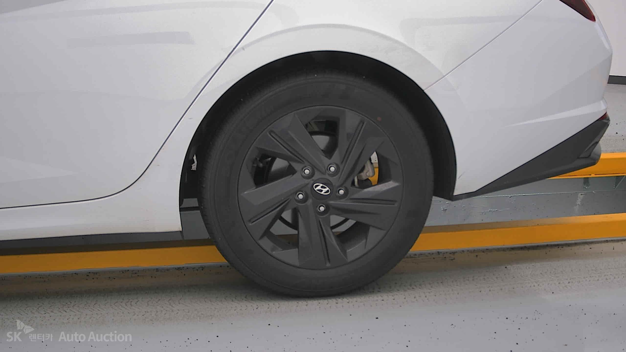 2023 - hyundai avante