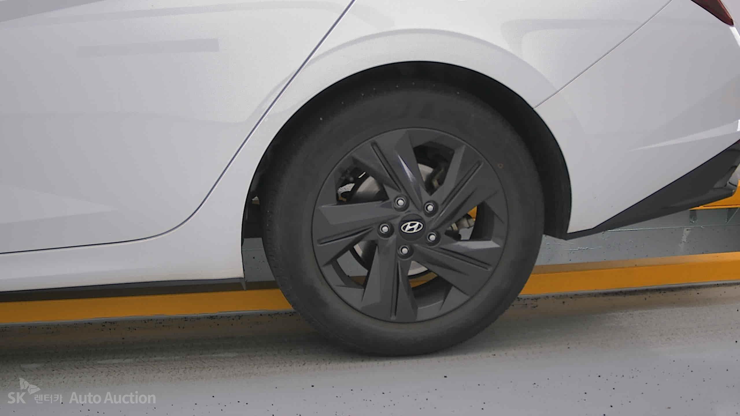 2023 - hyundai avante