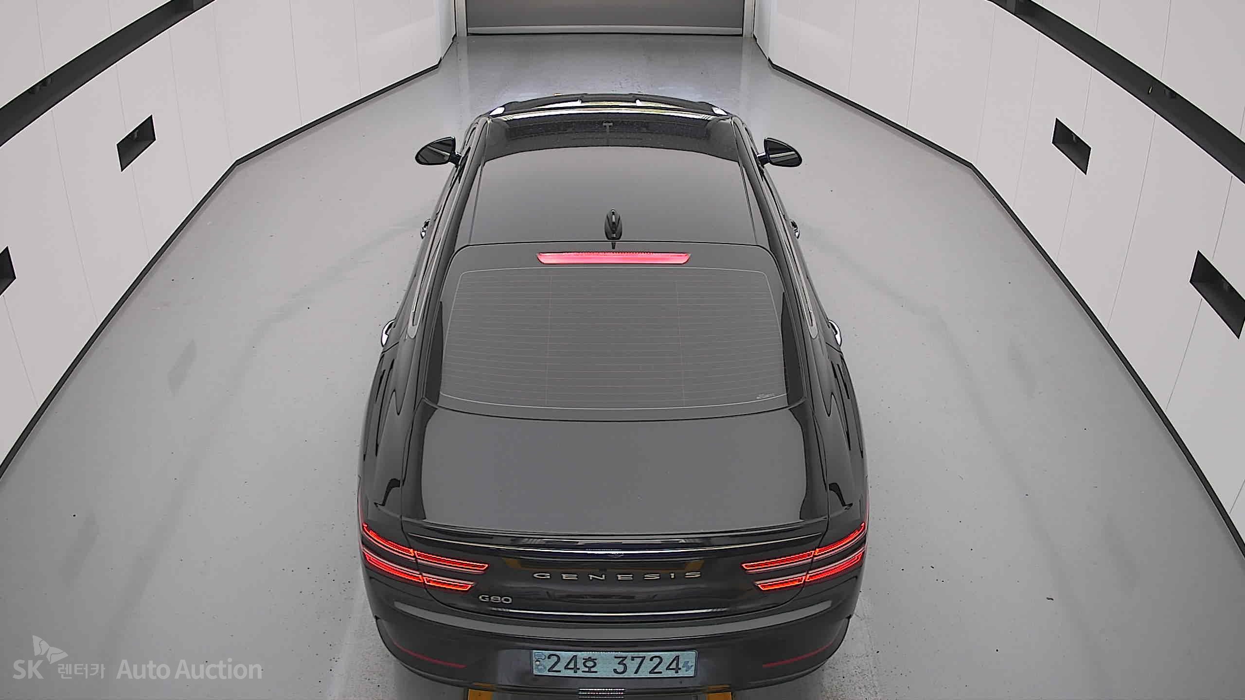 2022 - genesis eg80