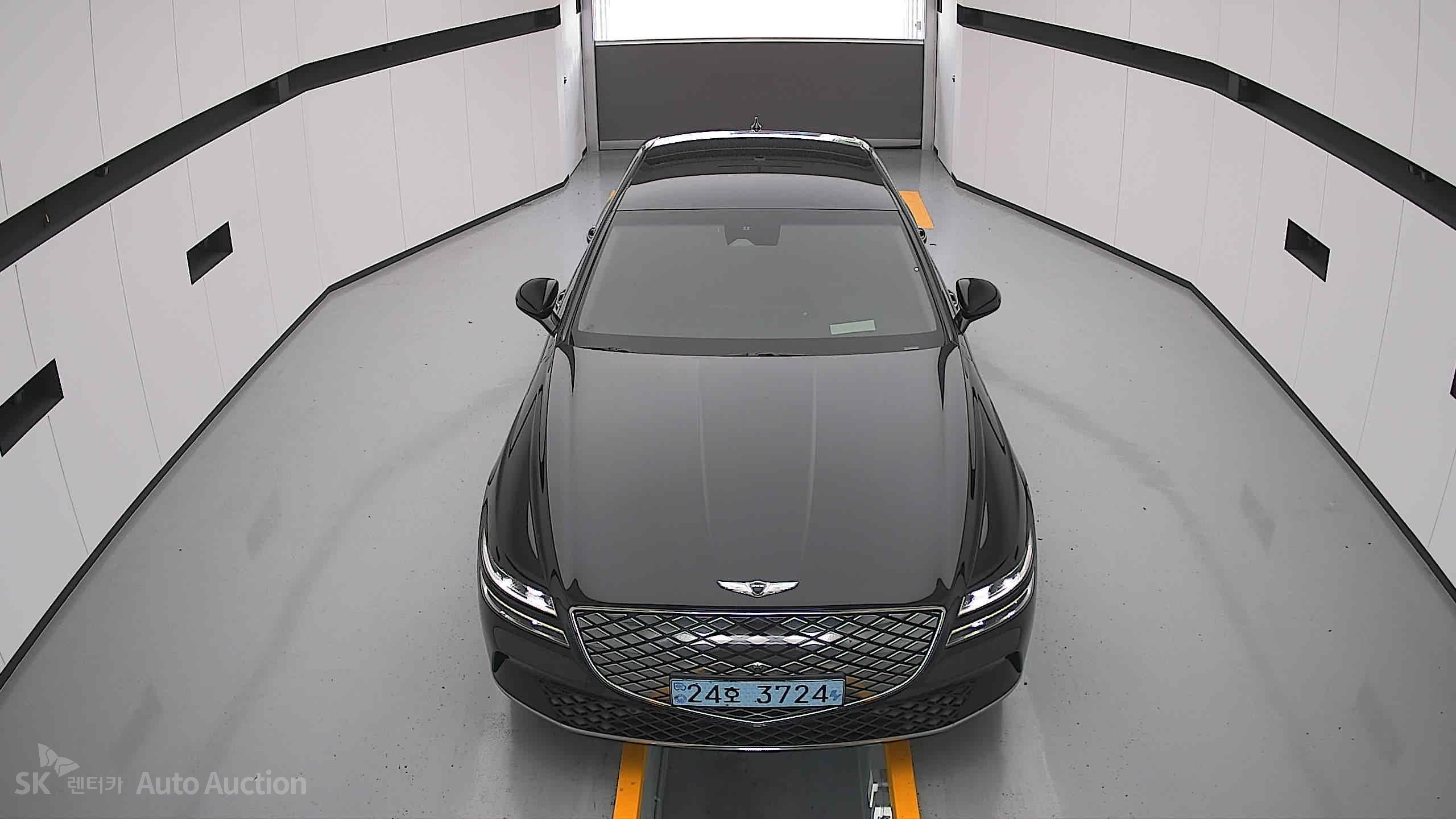 2022 - genesis eg80