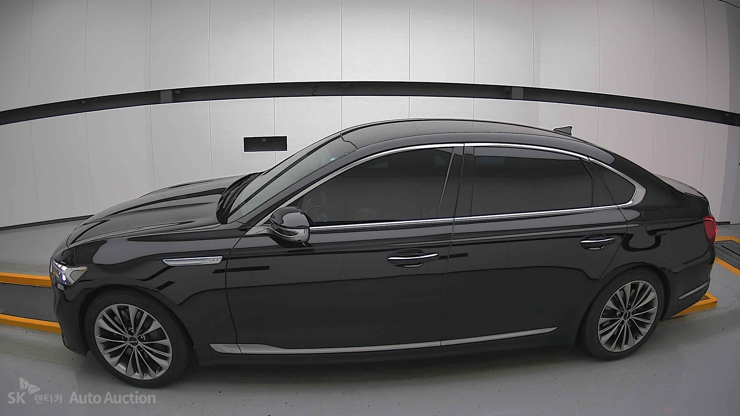 2022 - kia k9