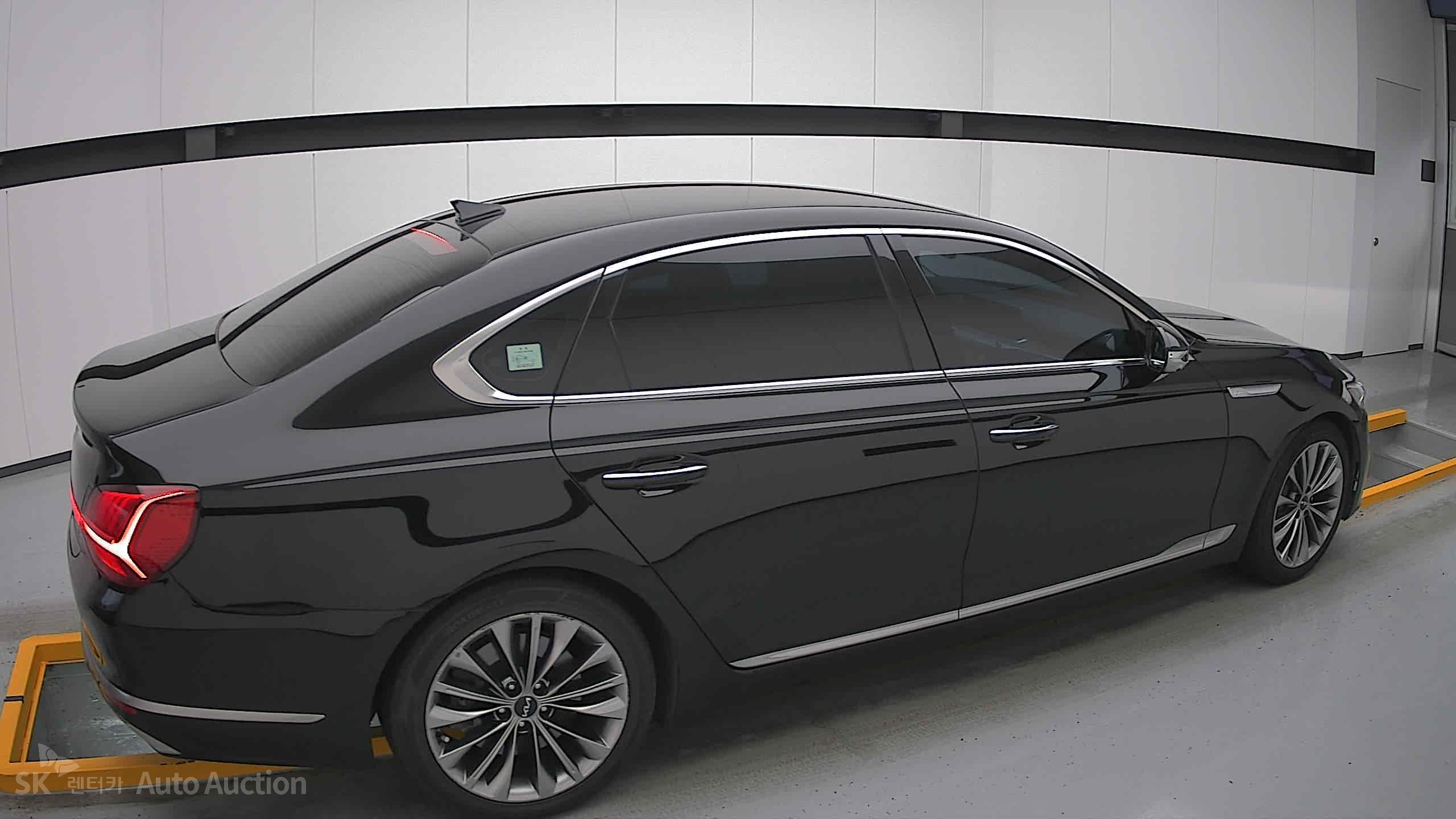2022 - kia k9
