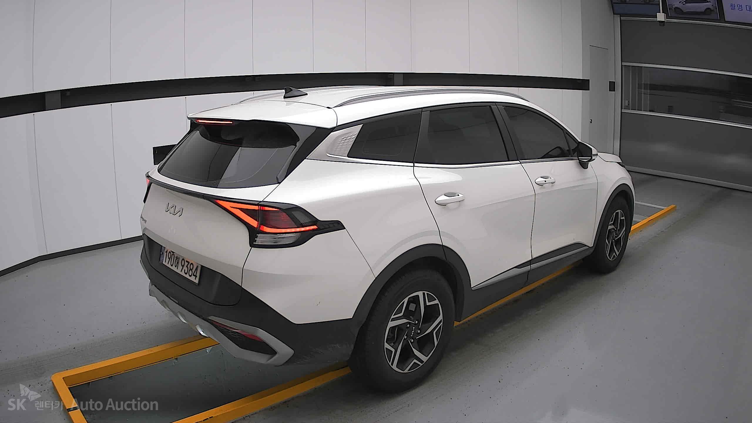 2023 - kia sportage