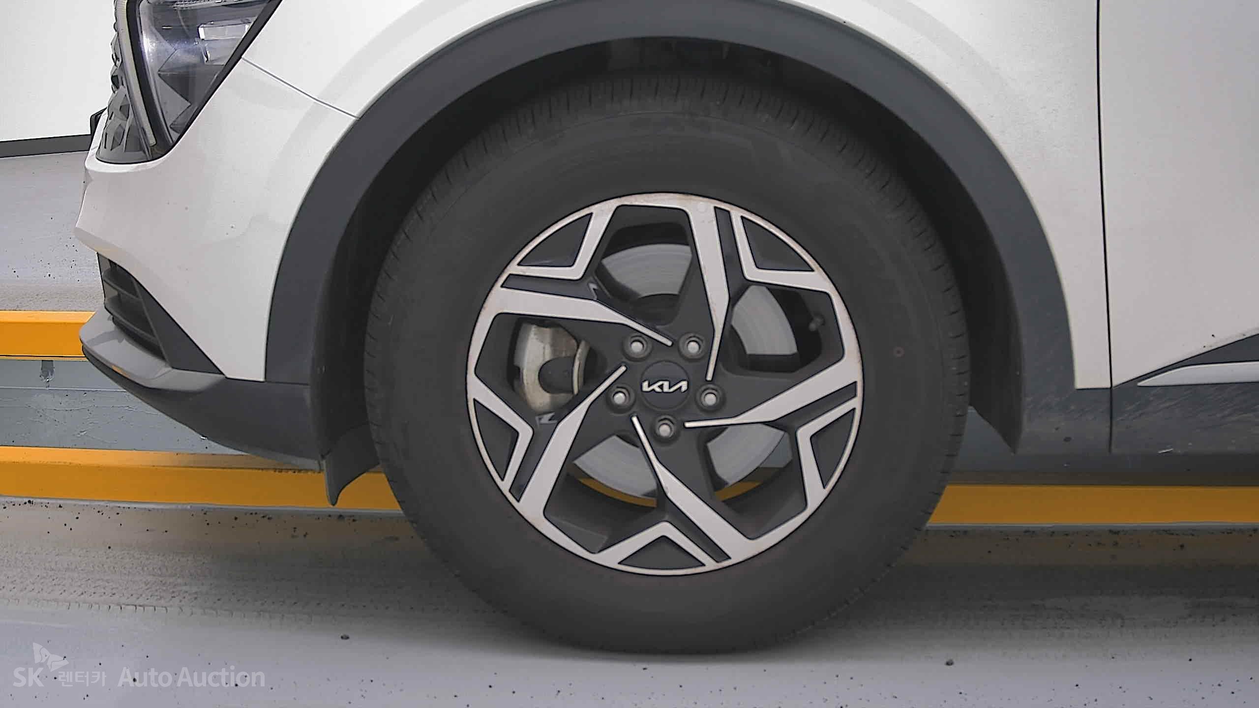 2023 - kia sportage