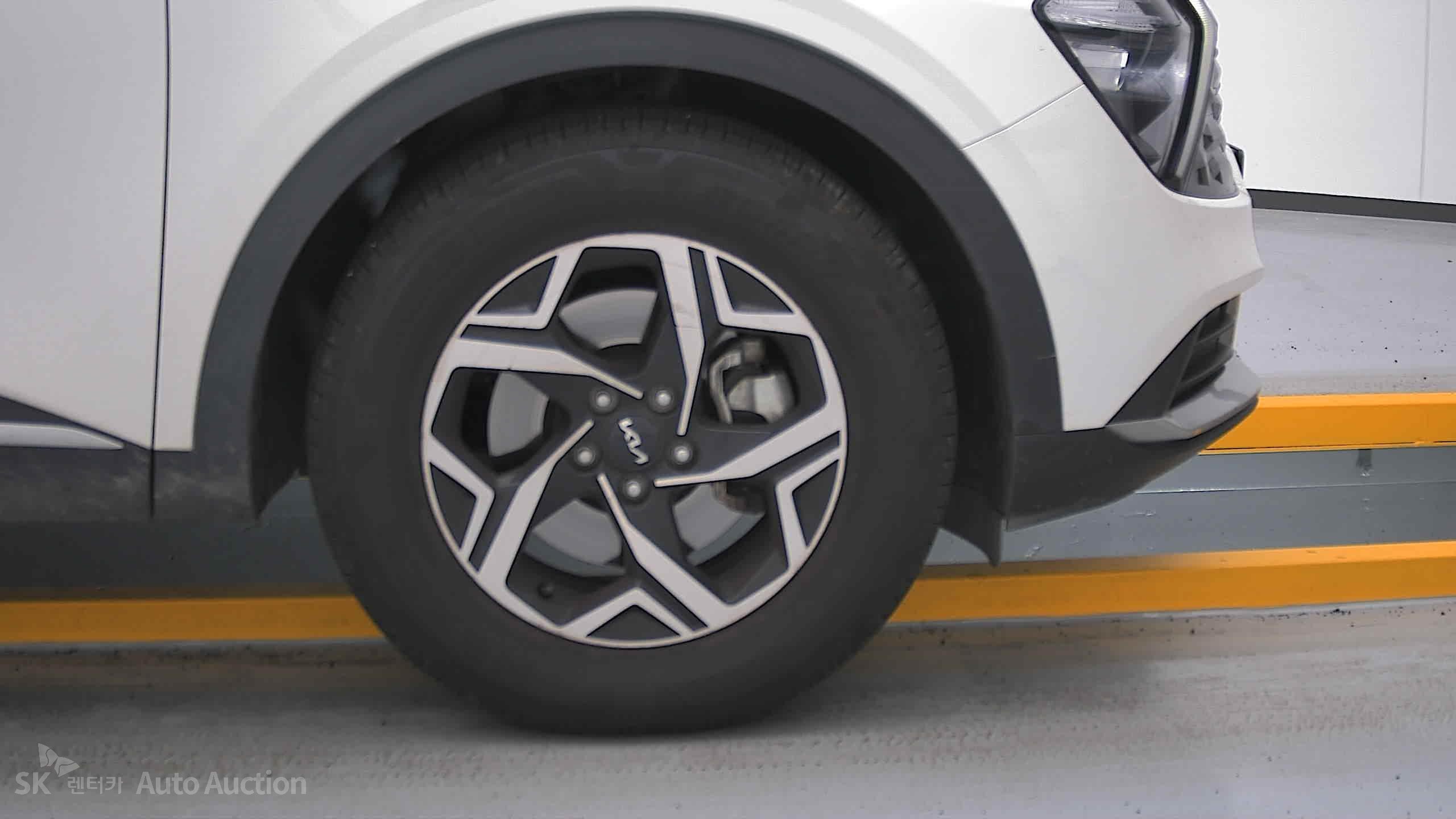 2023 - kia sportage