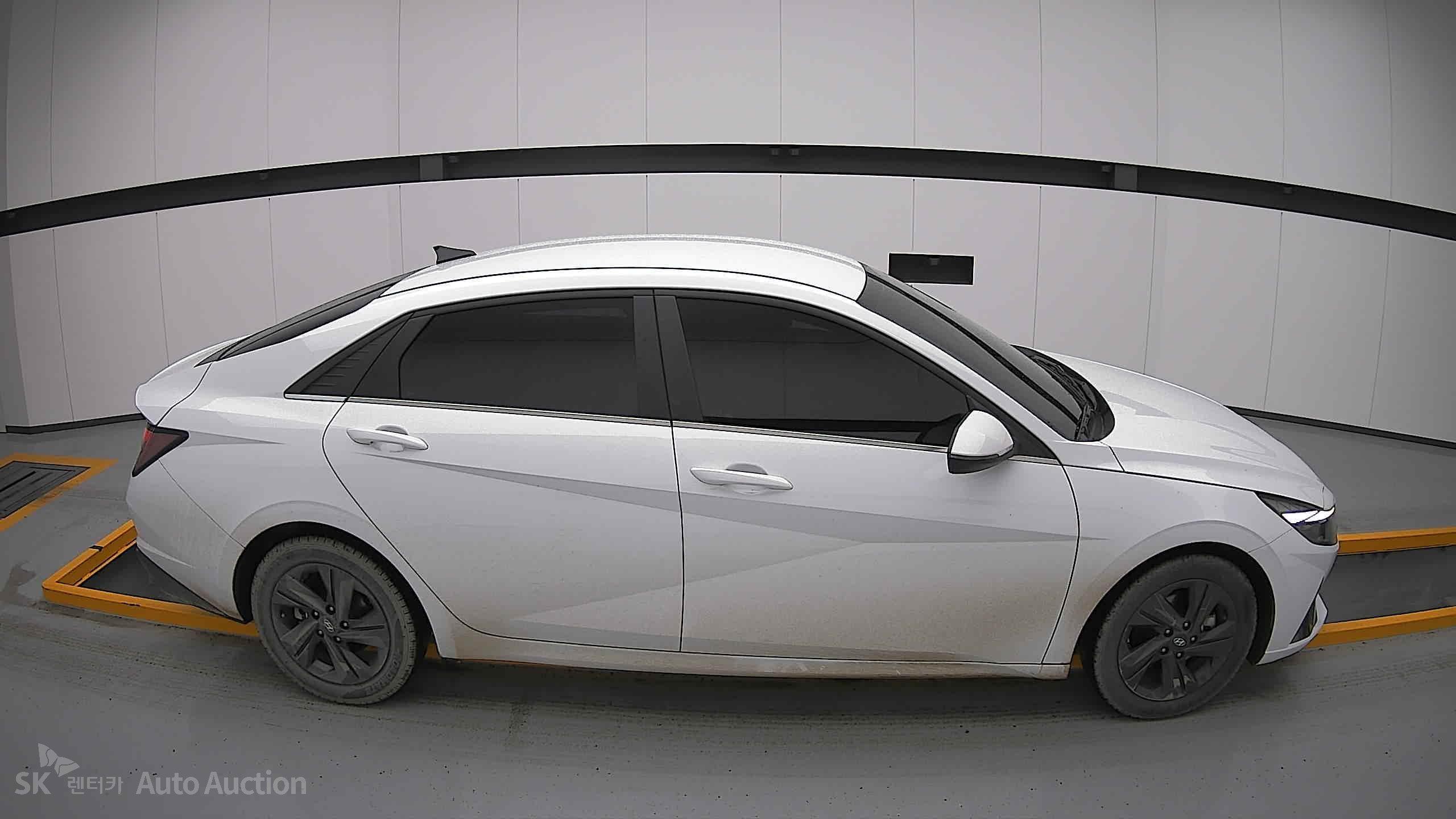 2022 - hyundai avante