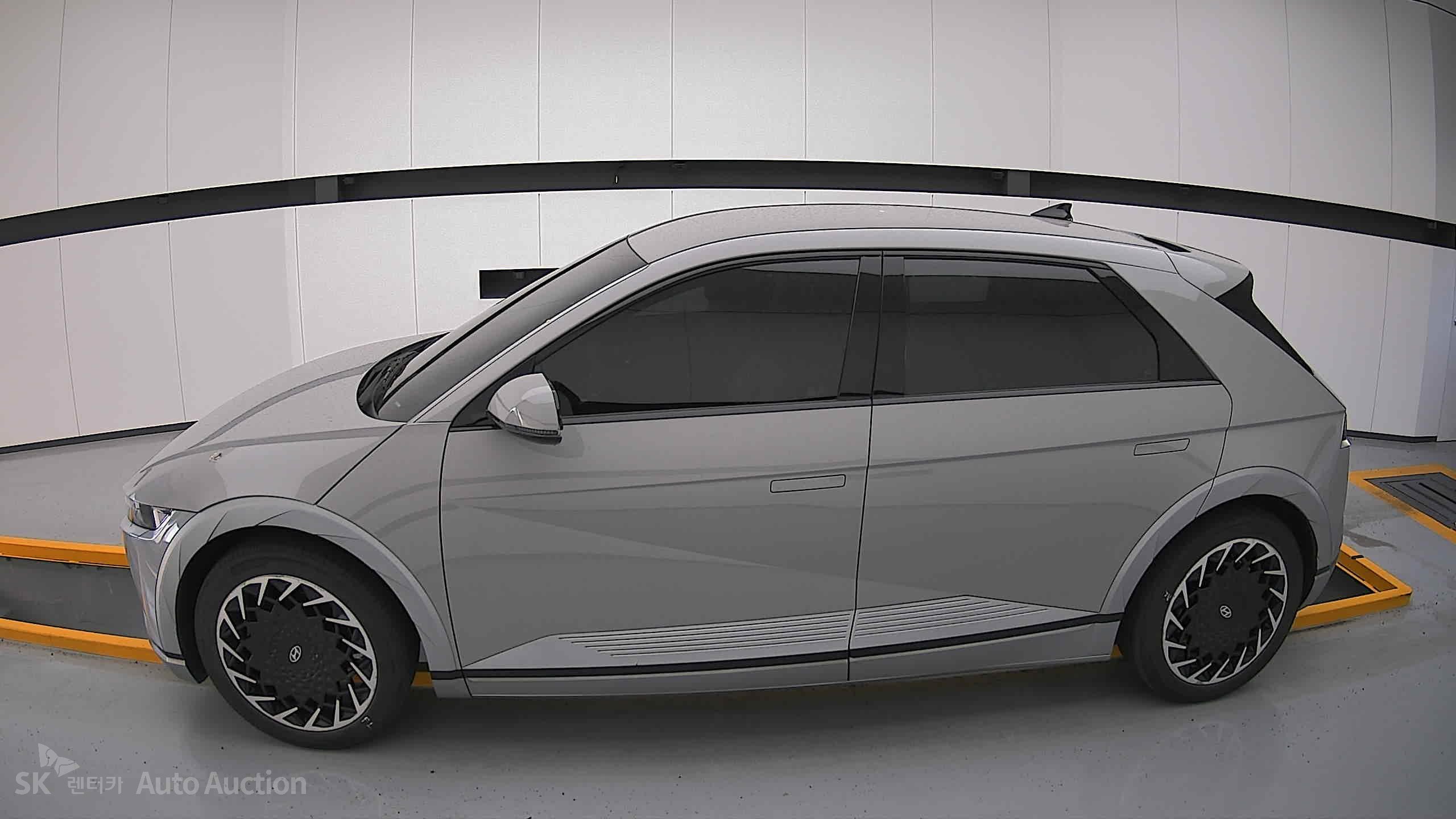 2022 - hyundai ioniq