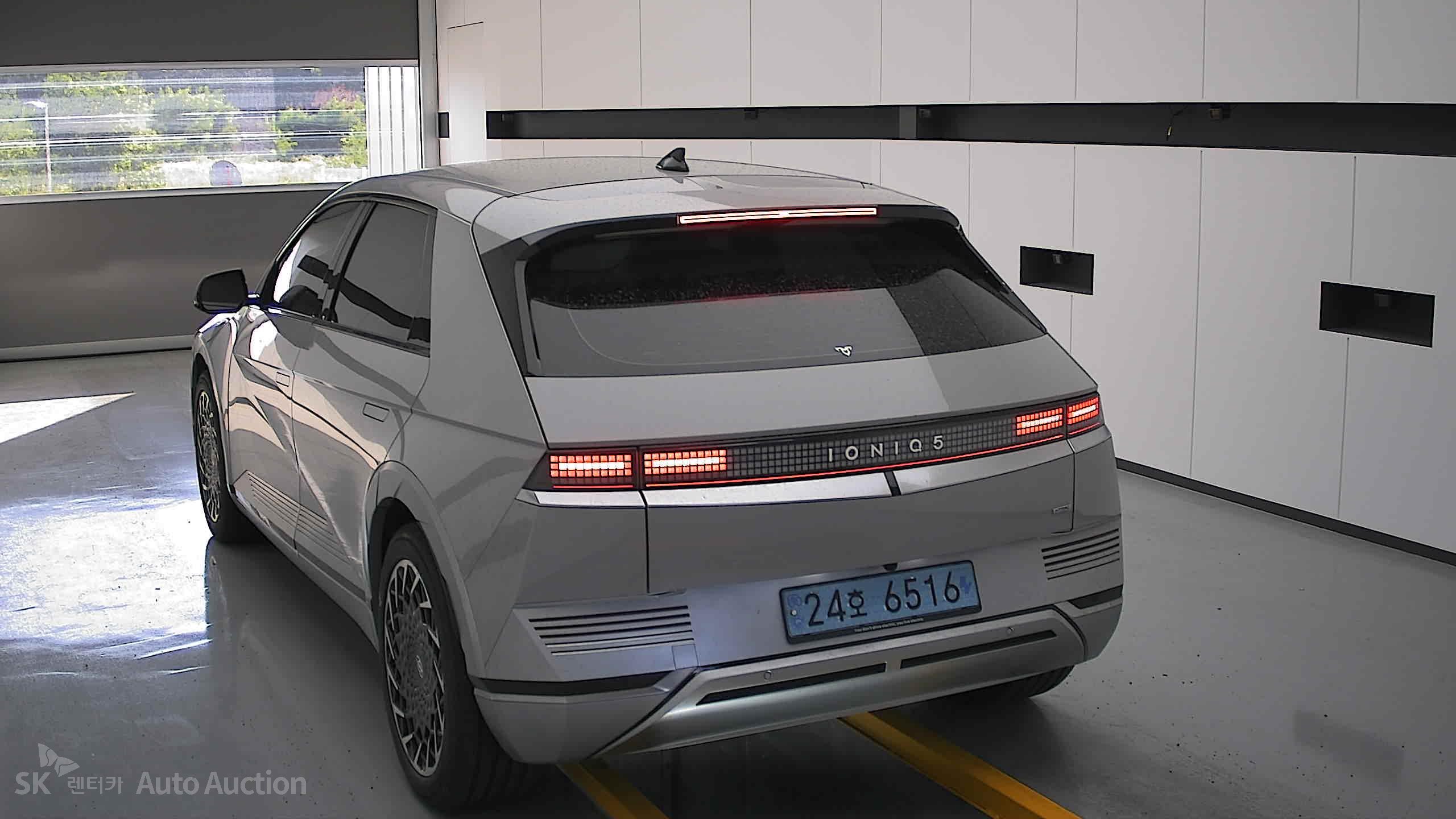 2022 - hyundai ioniq