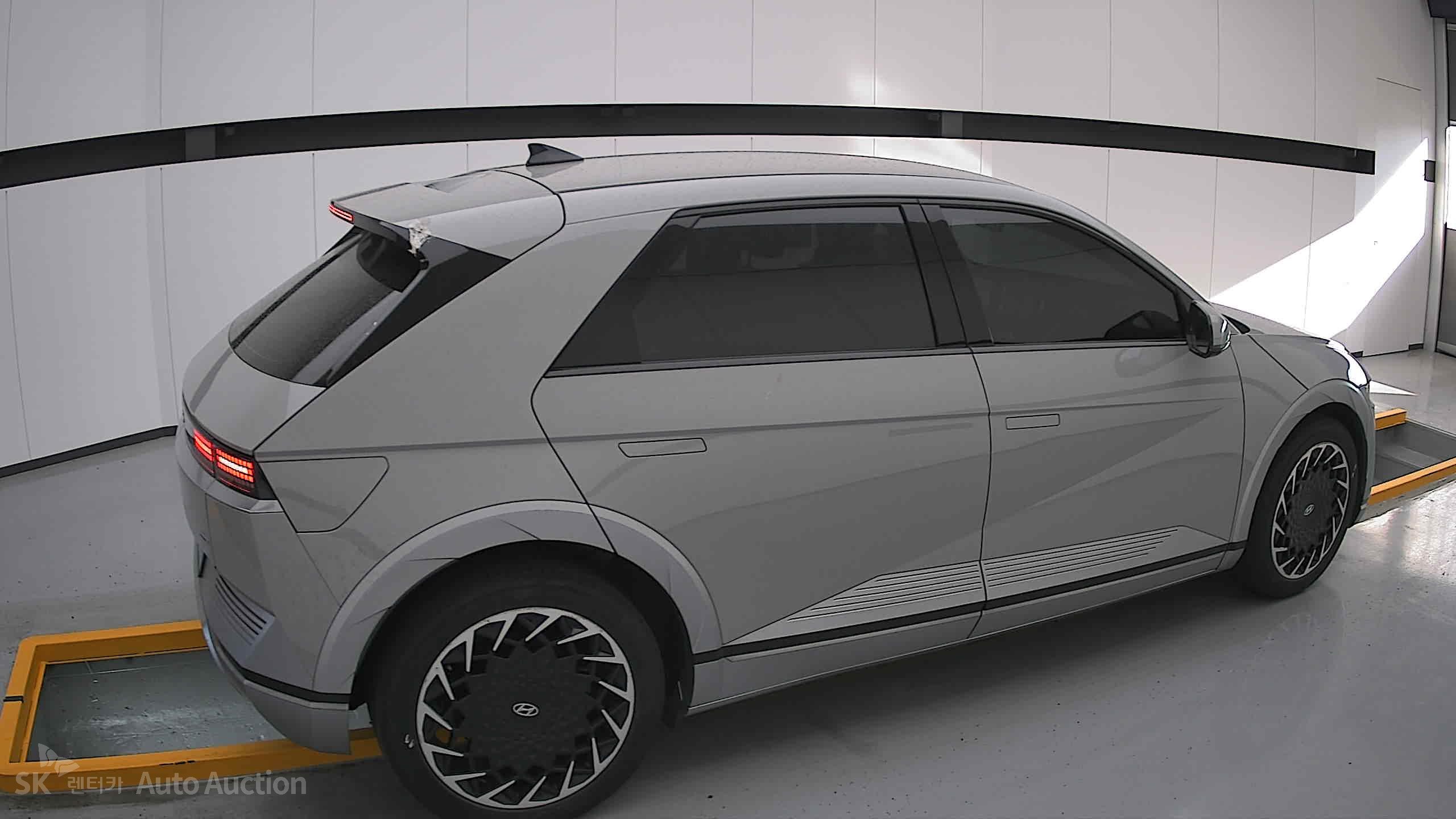 2022 - hyundai ioniq