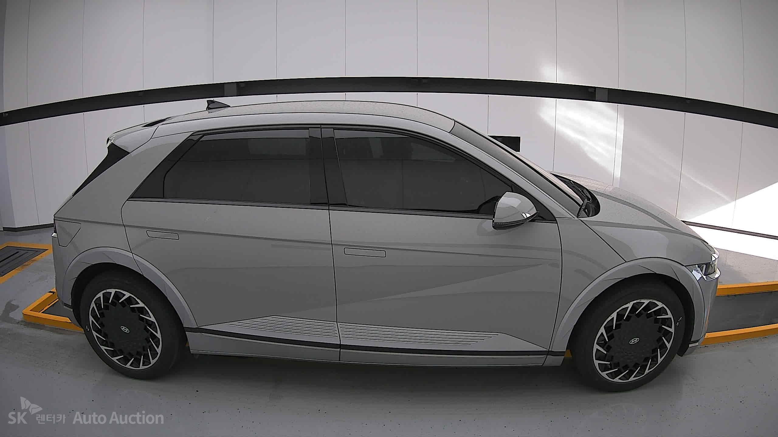 2022 - hyundai ioniq