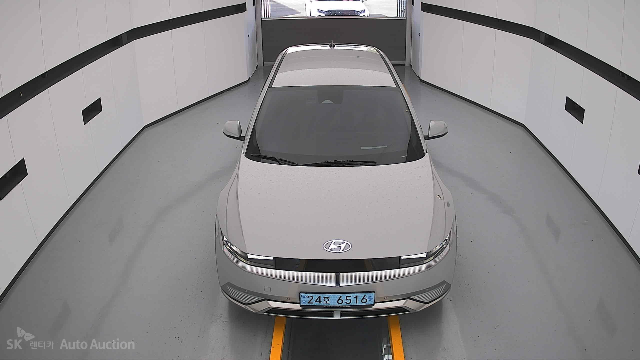 2022 - hyundai ioniq