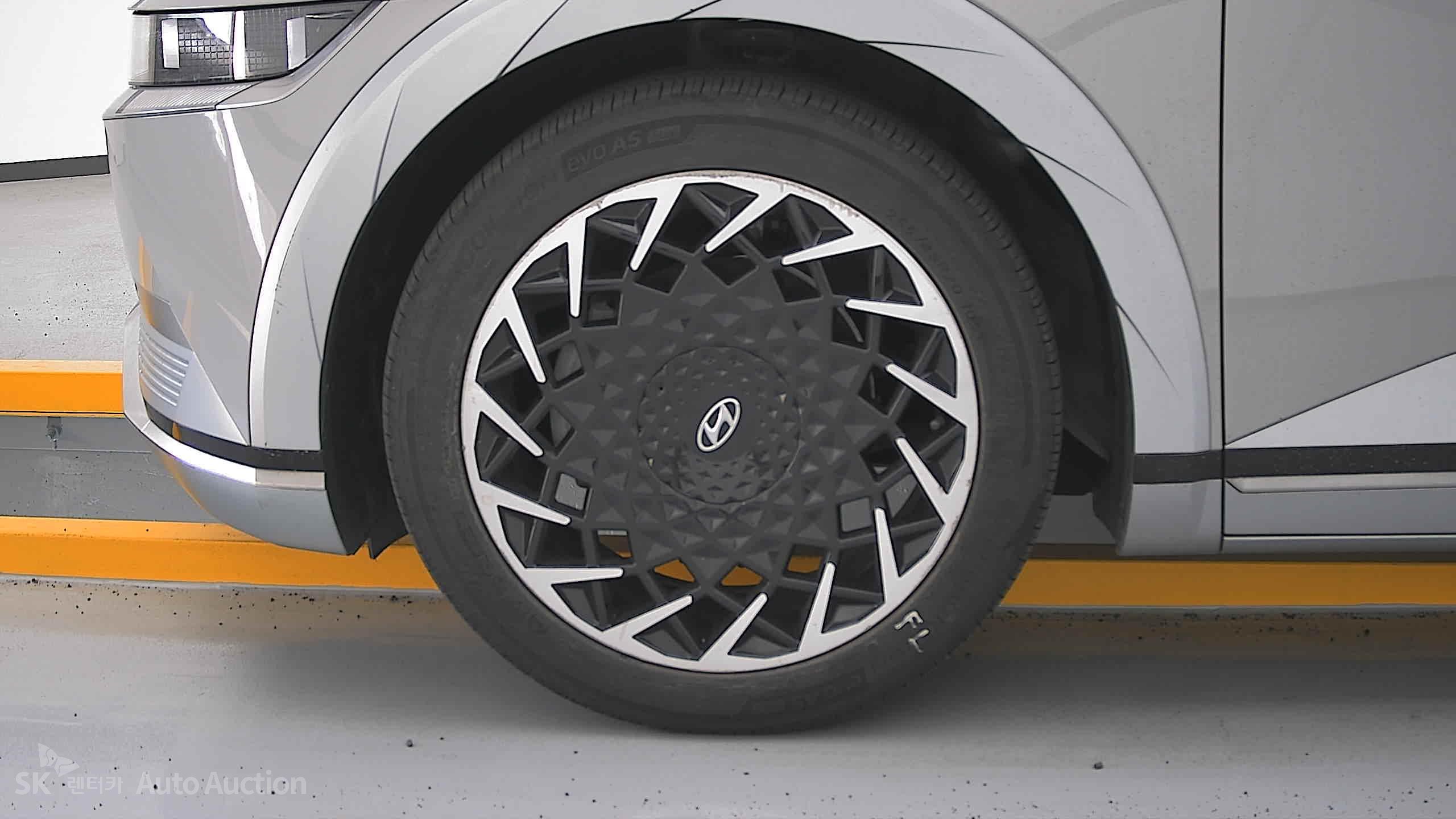 2022 - hyundai ioniq