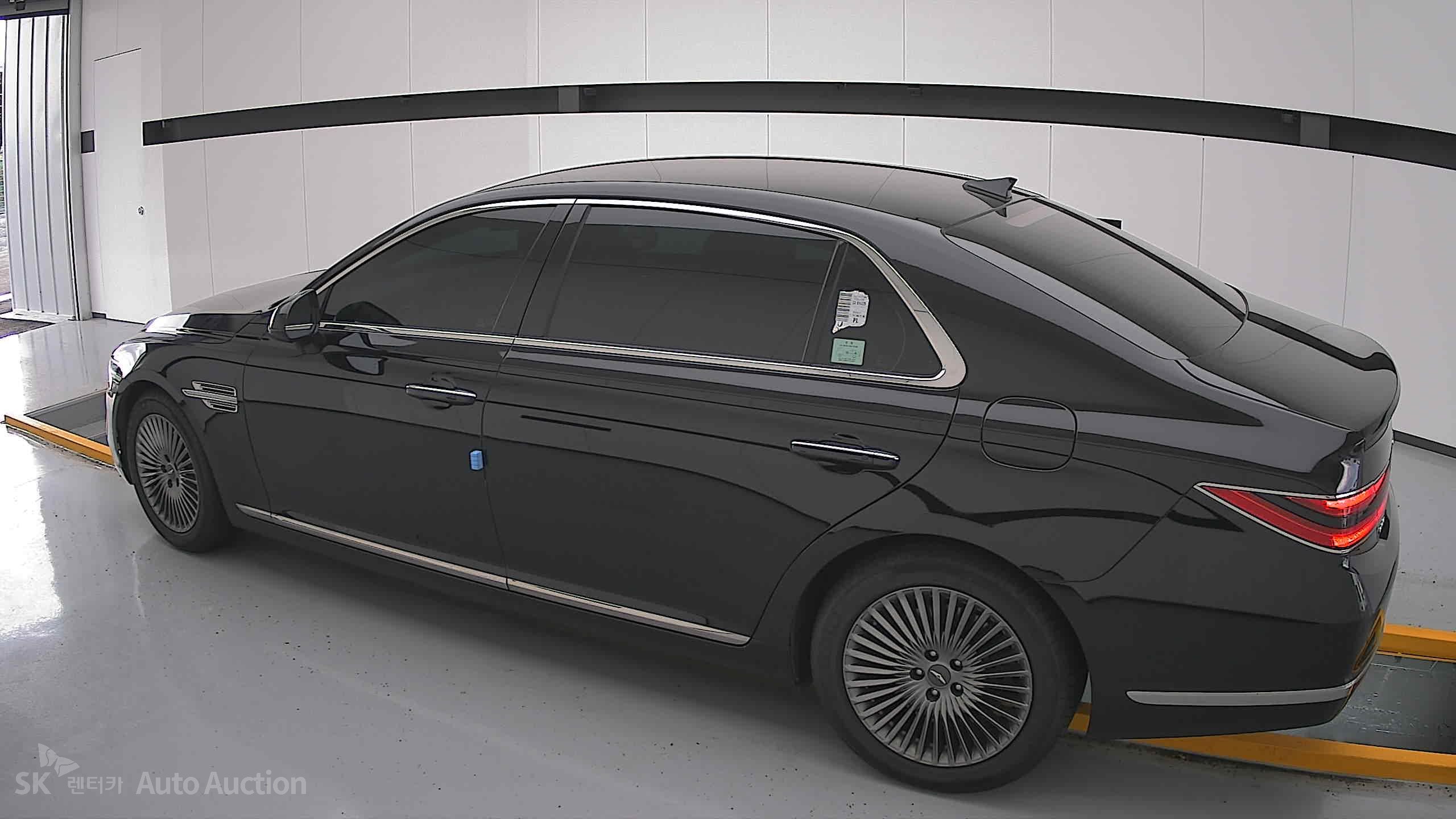 2021 - genesis g90