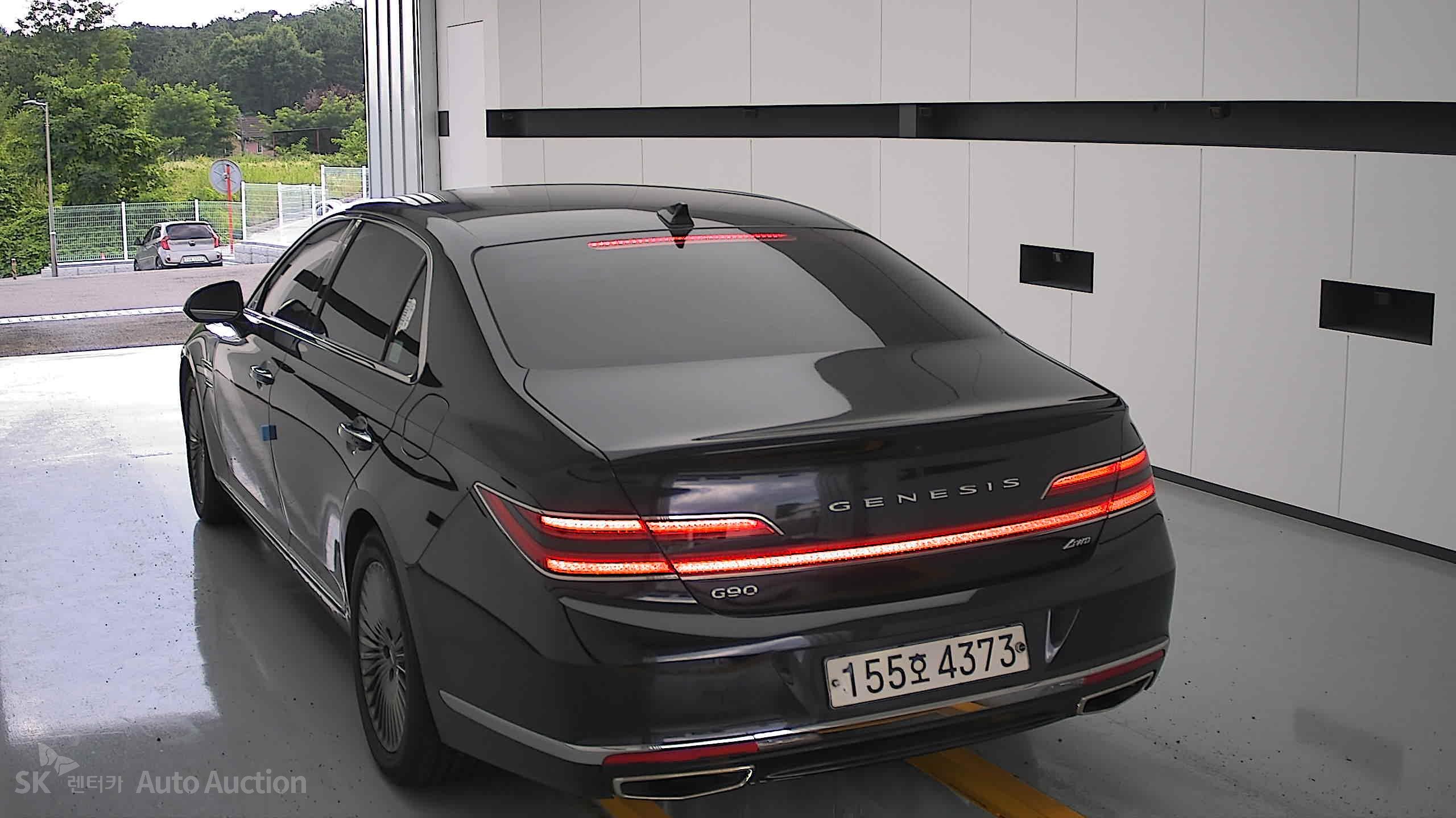 2021 - genesis g90