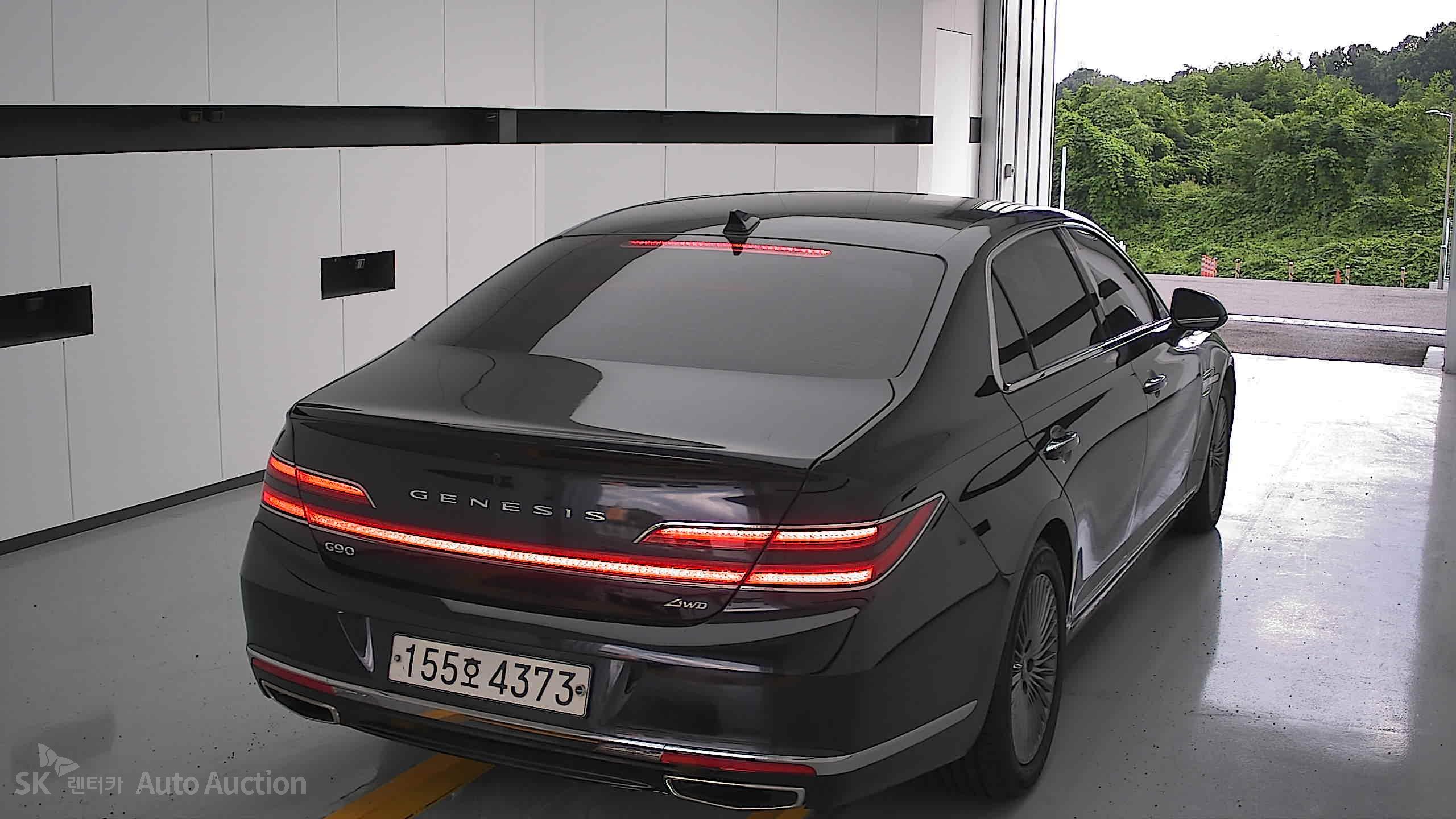 2021 - genesis g90