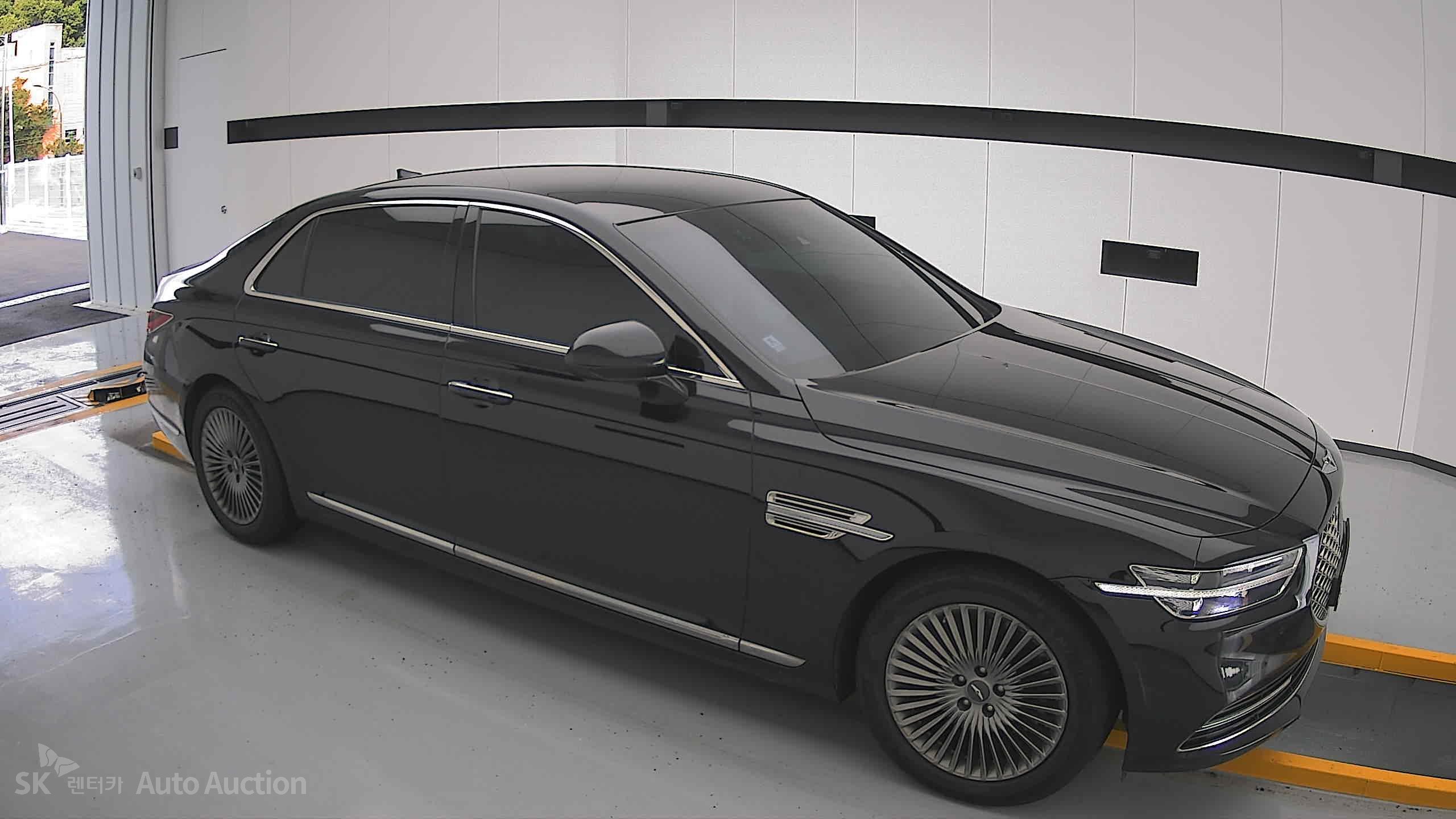 2021 - genesis g90