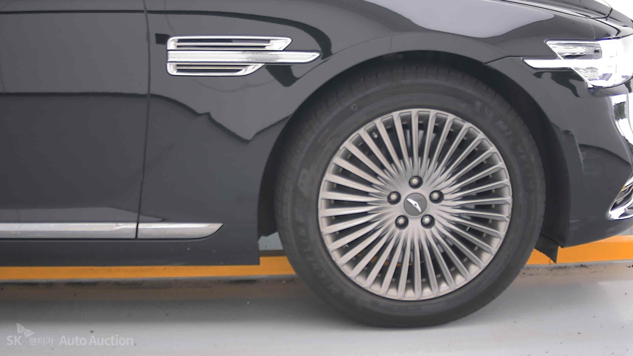 2021 - genesis g90