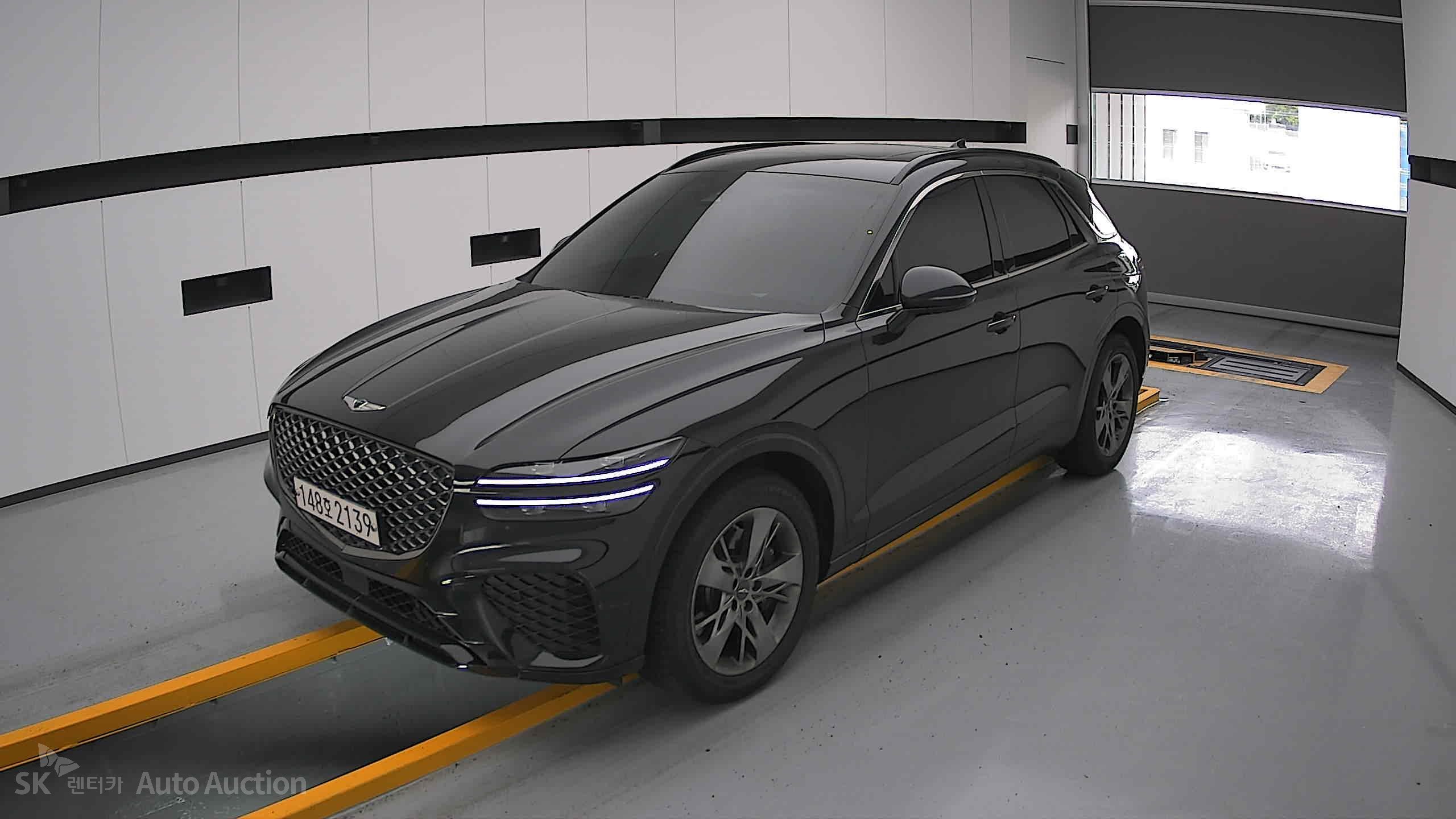 2021 - genesis gv70
