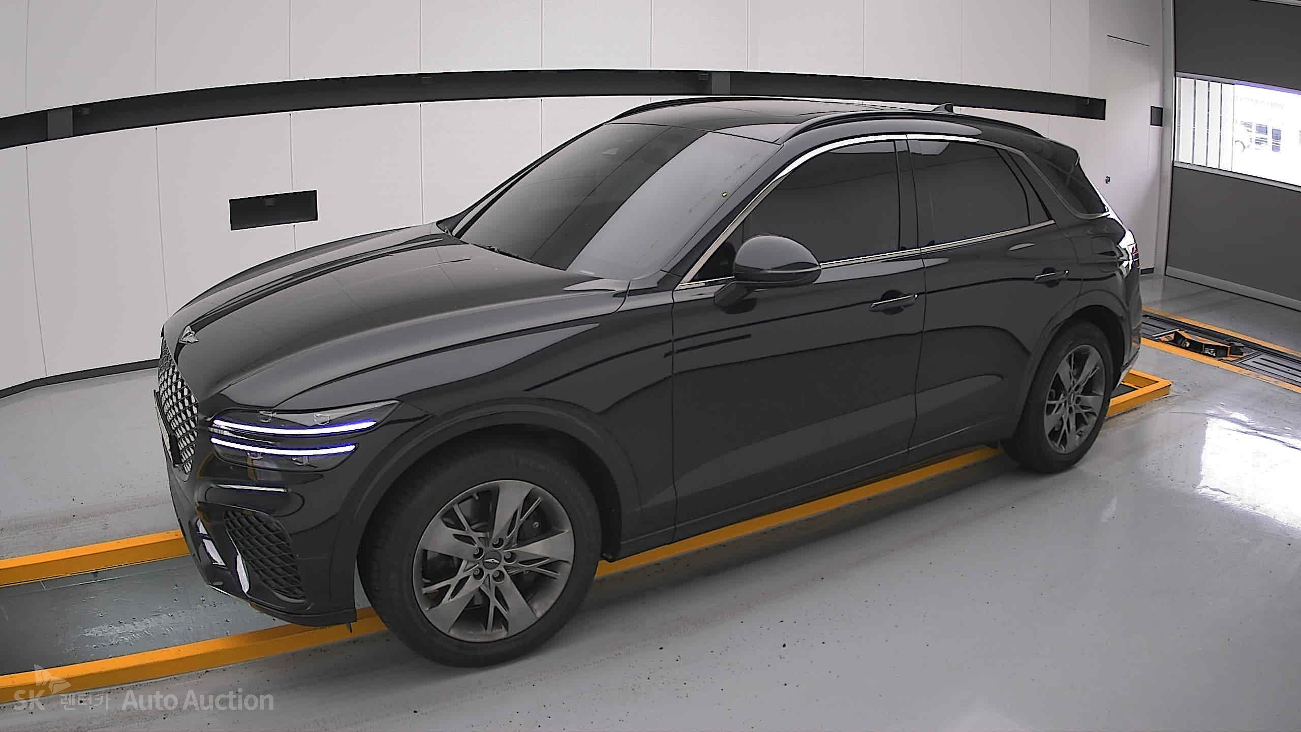 2021 - genesis gv70