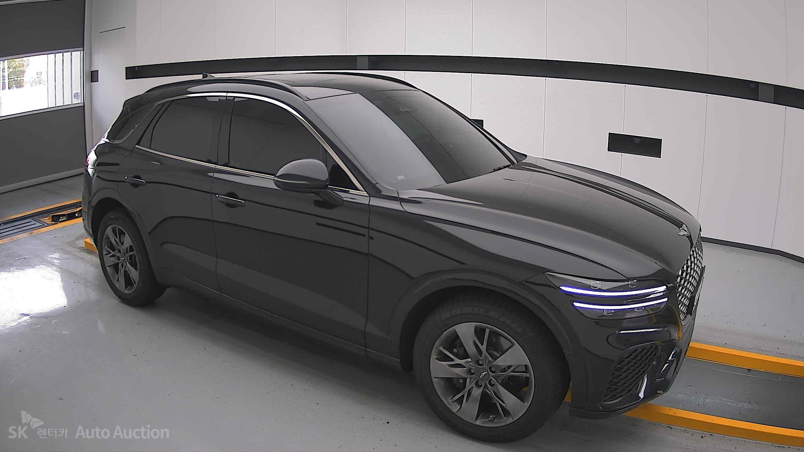 2021 - genesis gv70