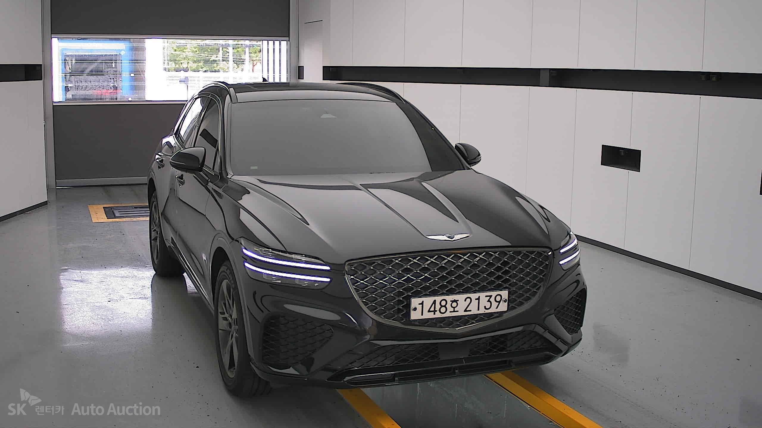 2021 - genesis gv70