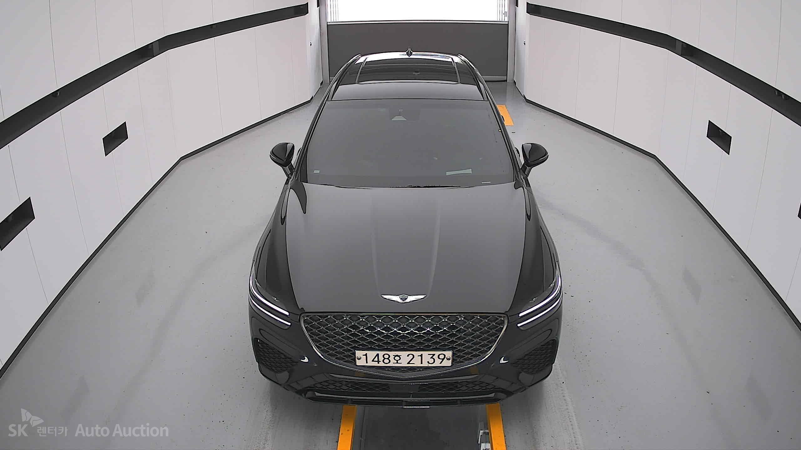 2021 - genesis gv70