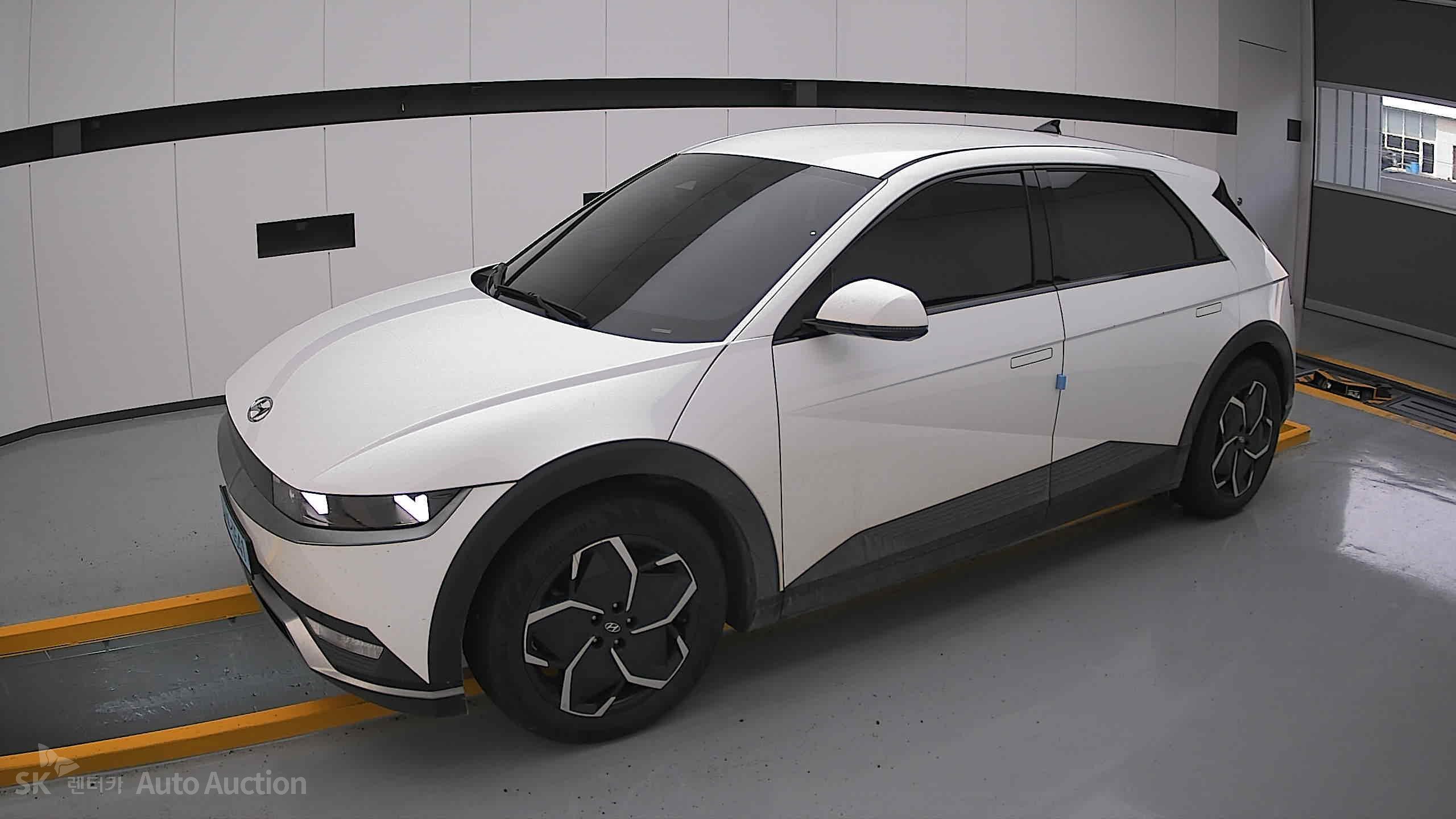 2022 - hyundai ioniq