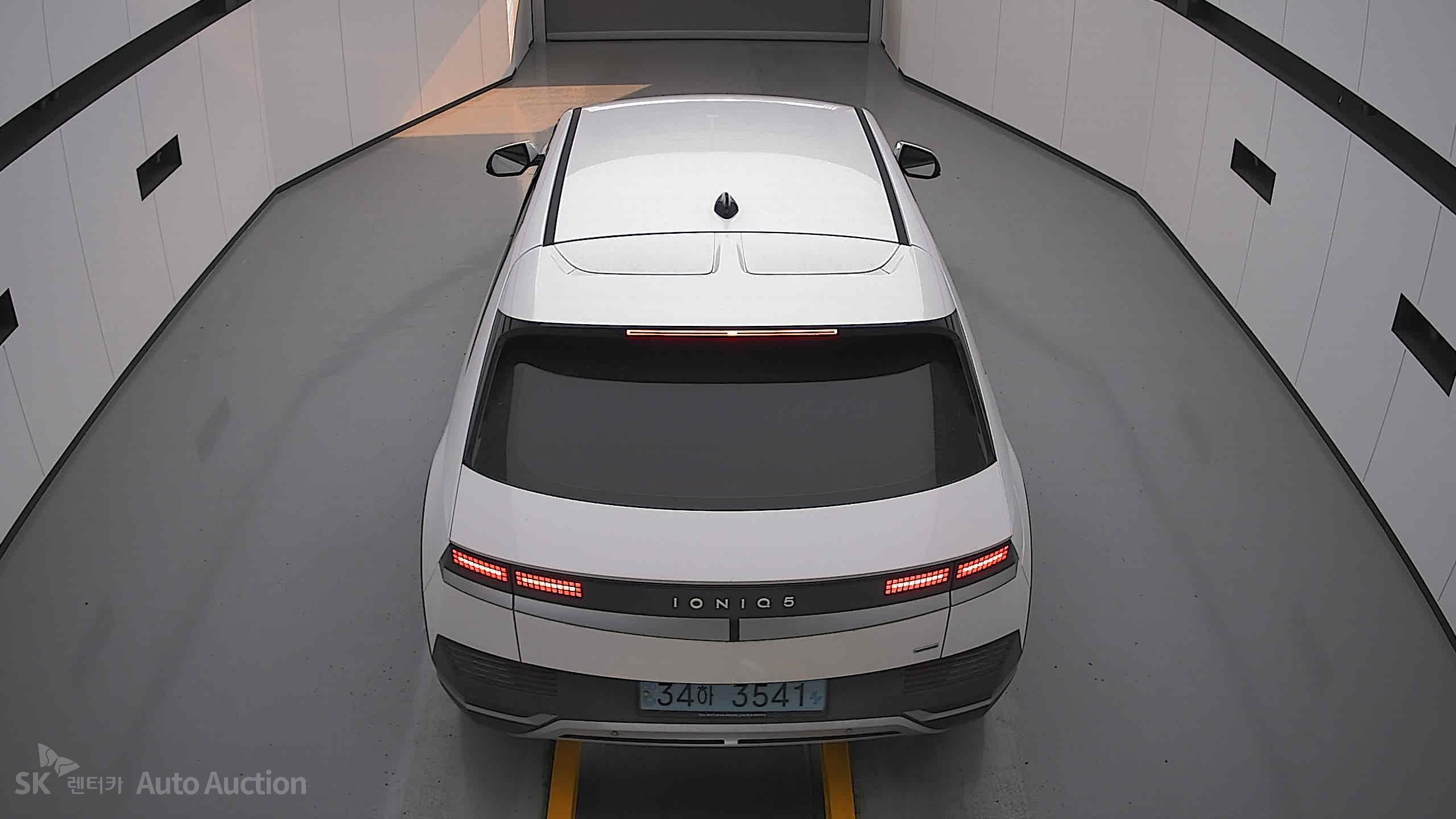 2022 - hyundai ioniq