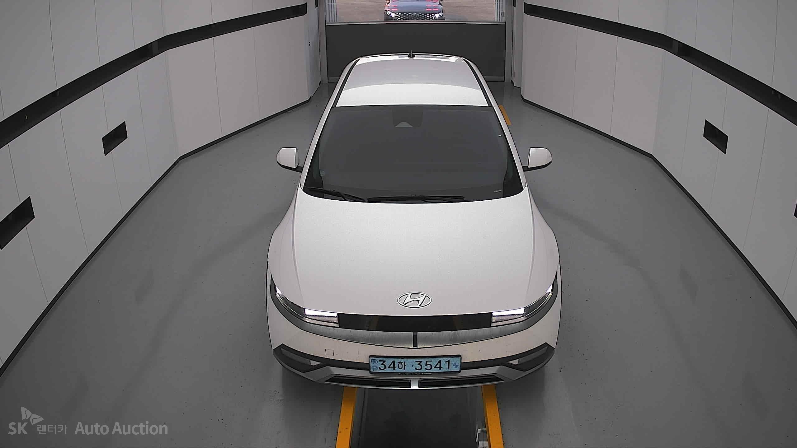 2022 - hyundai ioniq