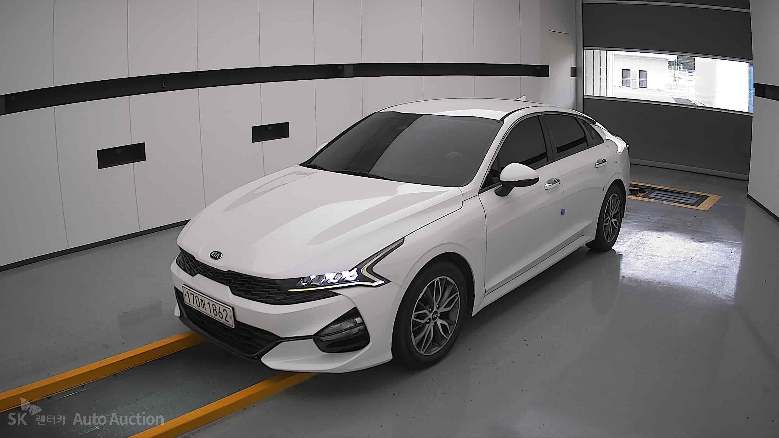 2021 - kia k5