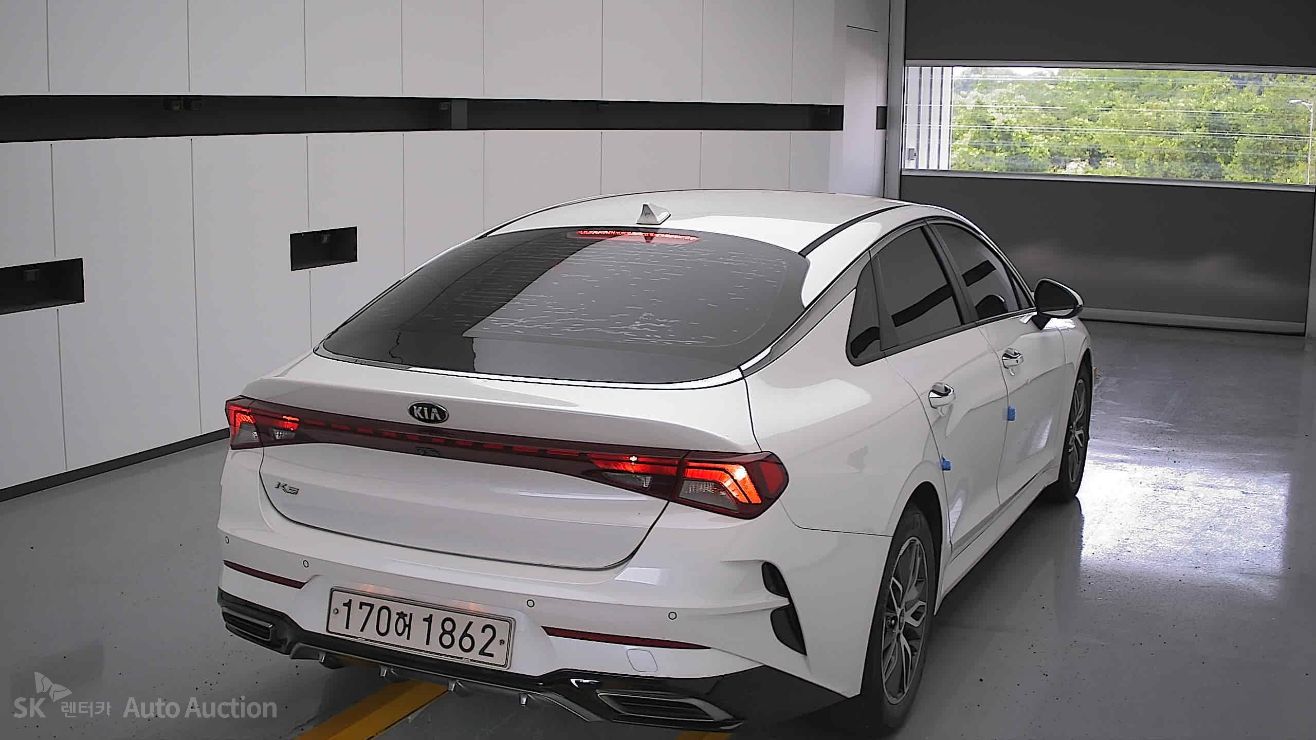 2021 - kia k5