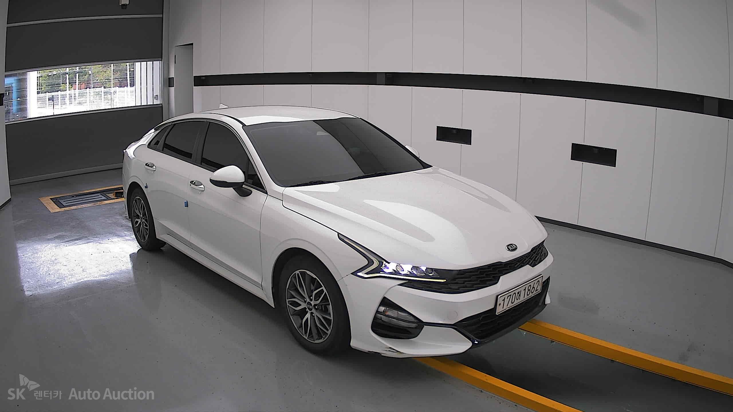 2021 - kia k5