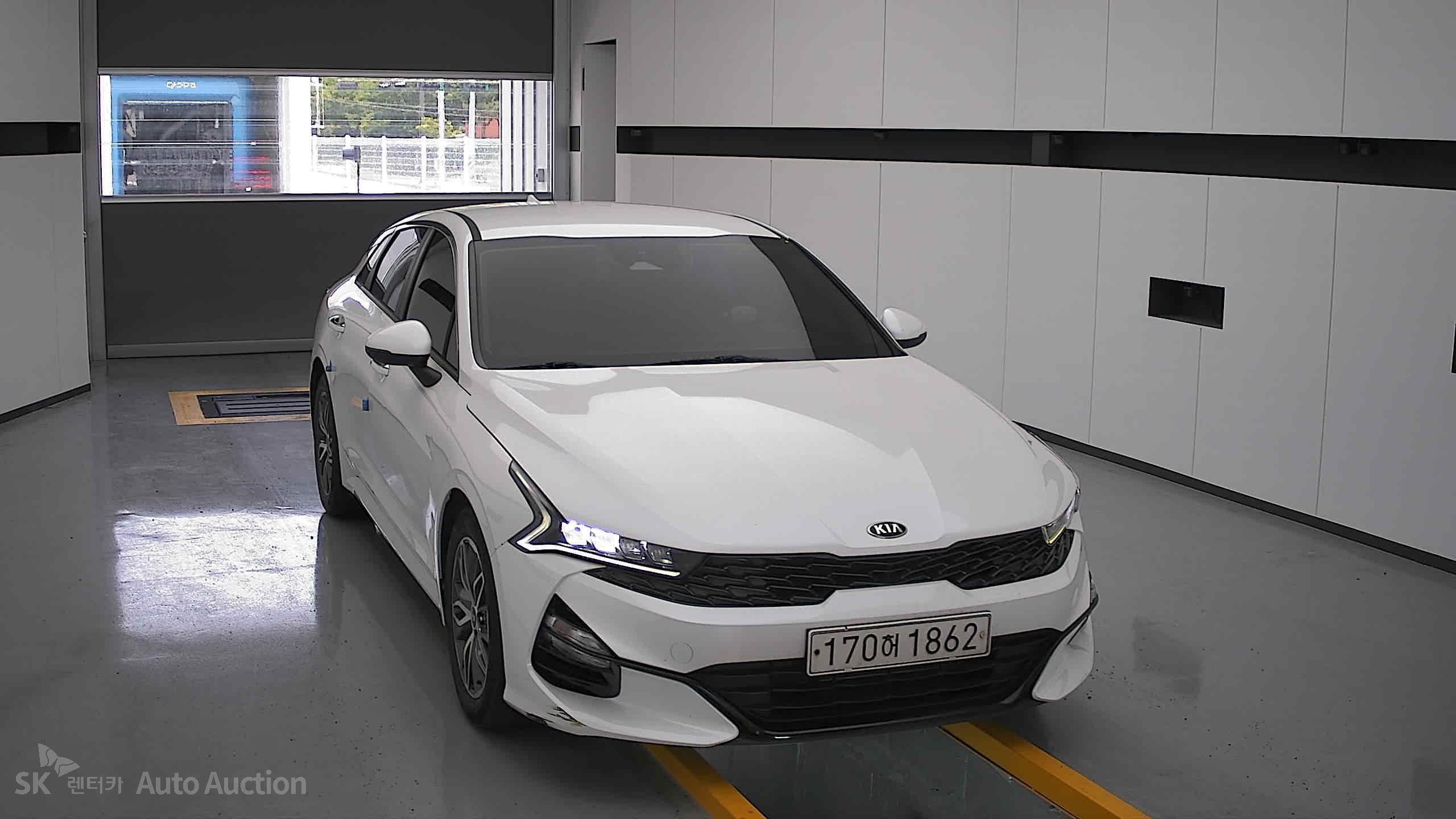 2021 - kia k5