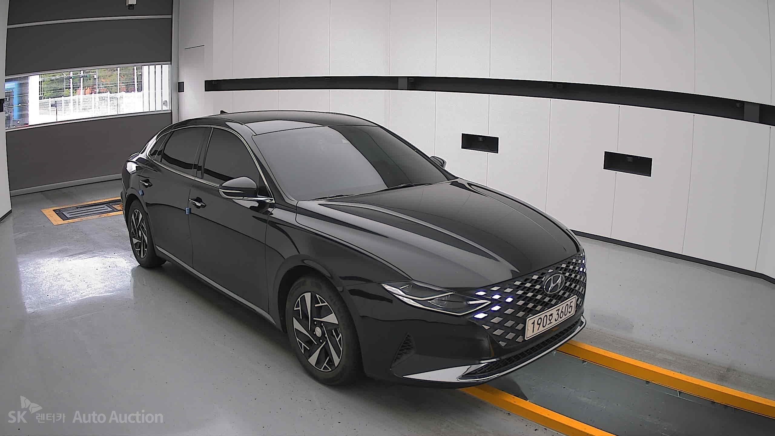 2022 - hyundai grandeur