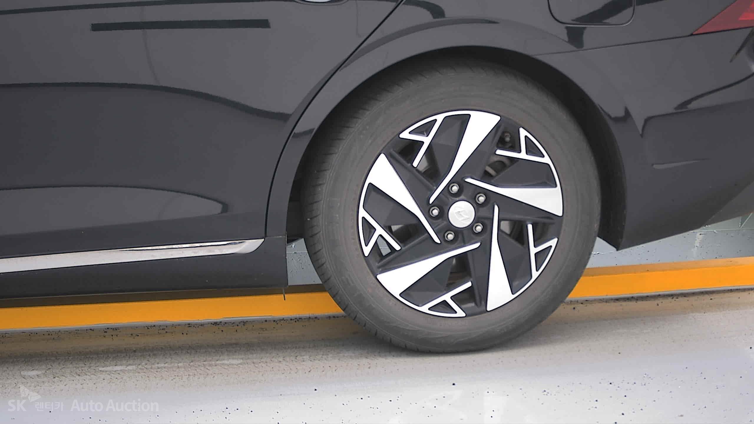 2022 - hyundai grandeur