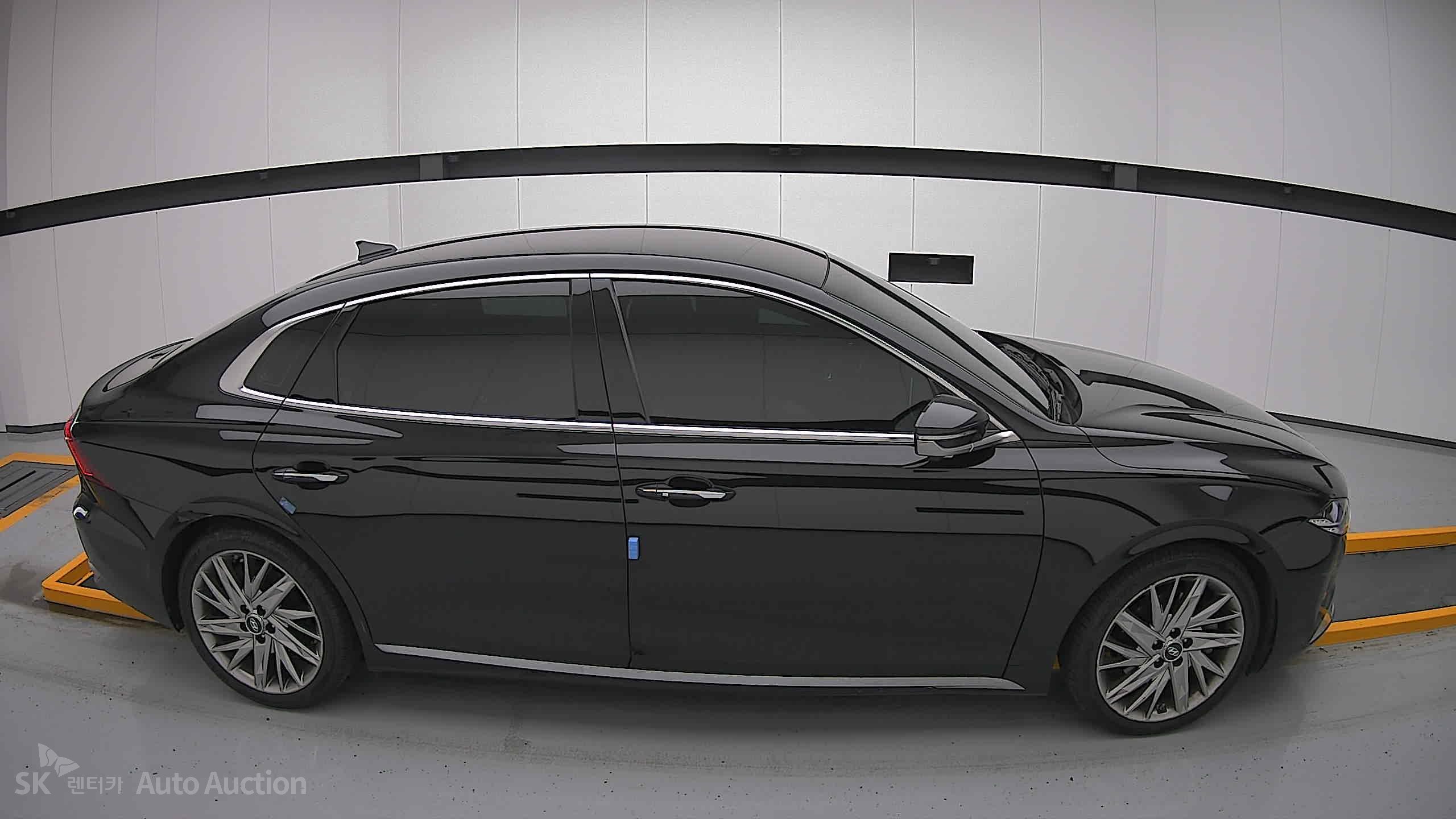 2020 - hyundai grandeur
