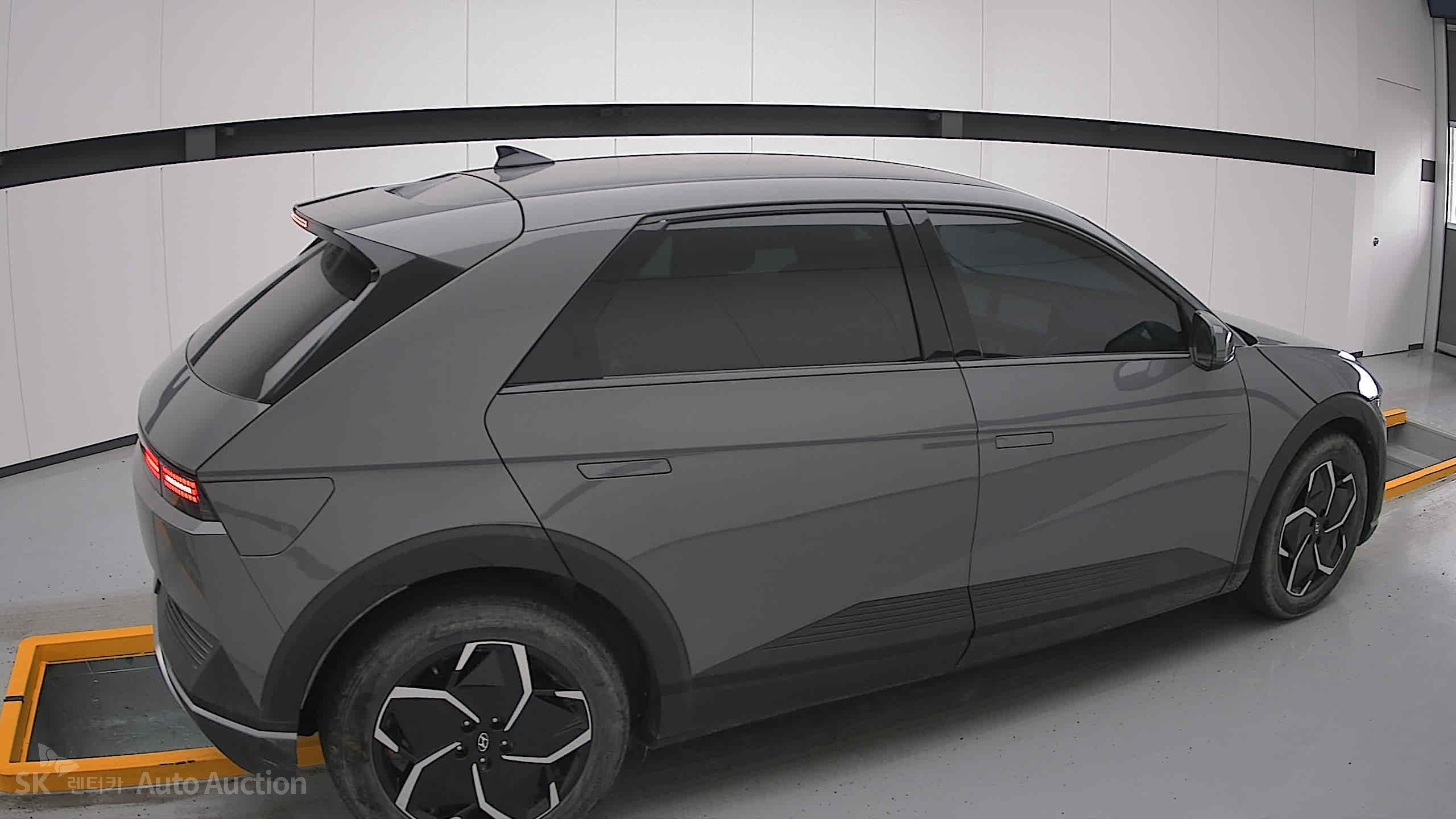 2022 - hyundai ioniq