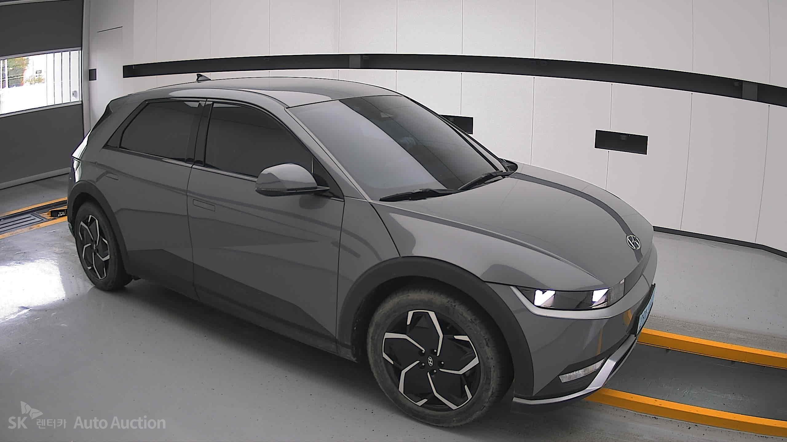 2022 - hyundai ioniq