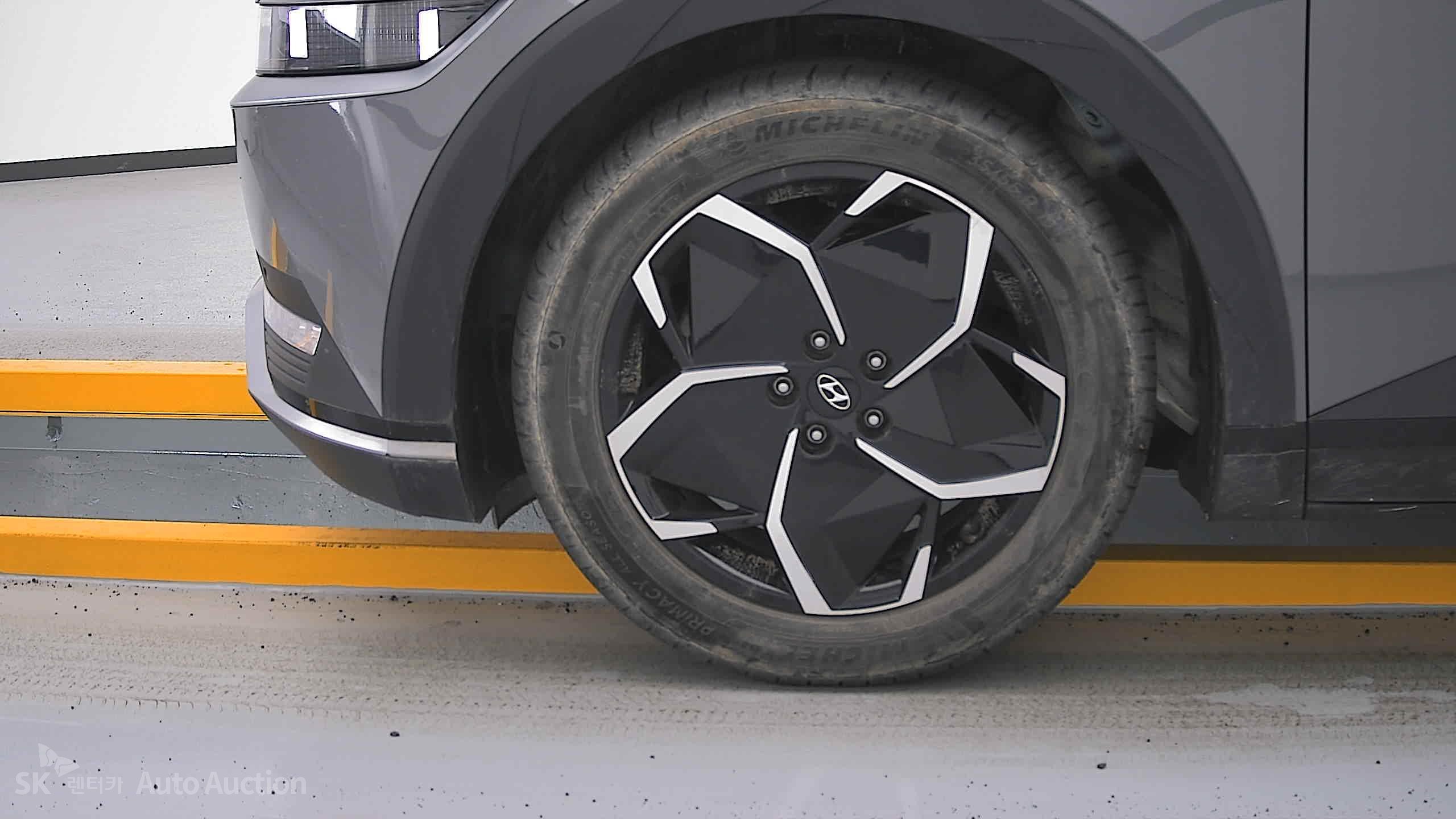 2022 - hyundai ioniq
