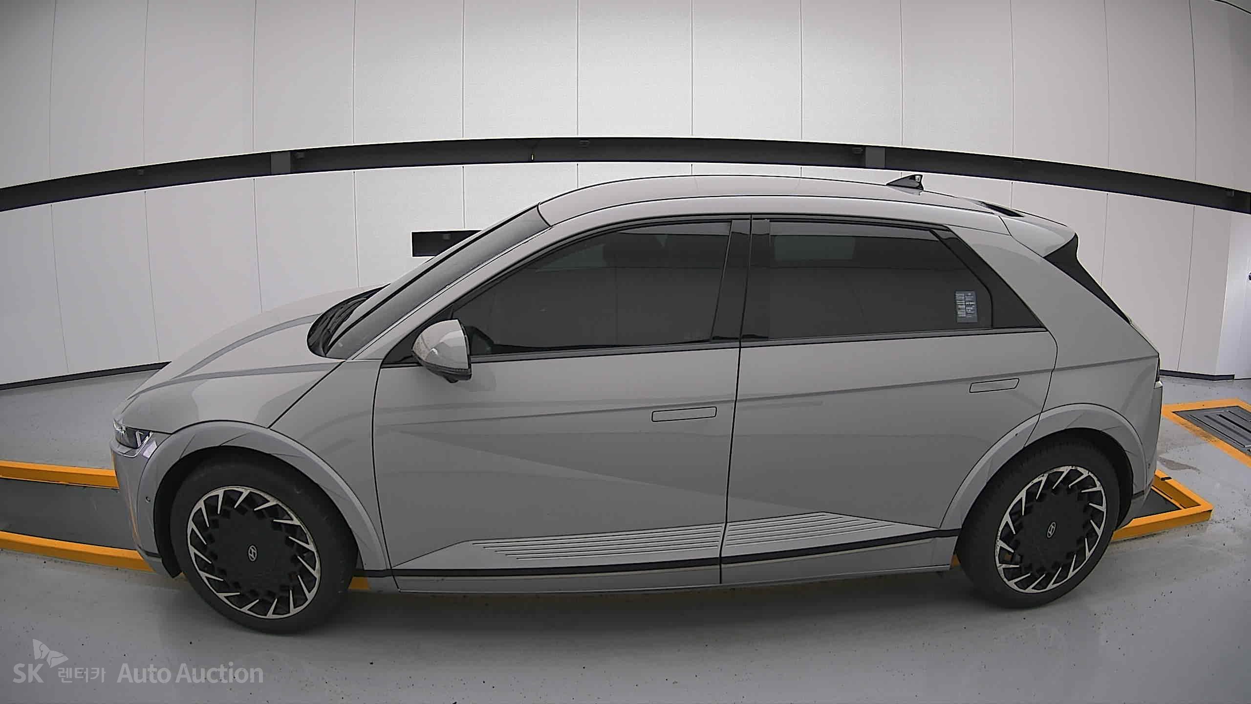 2022 - hyundai ioniq