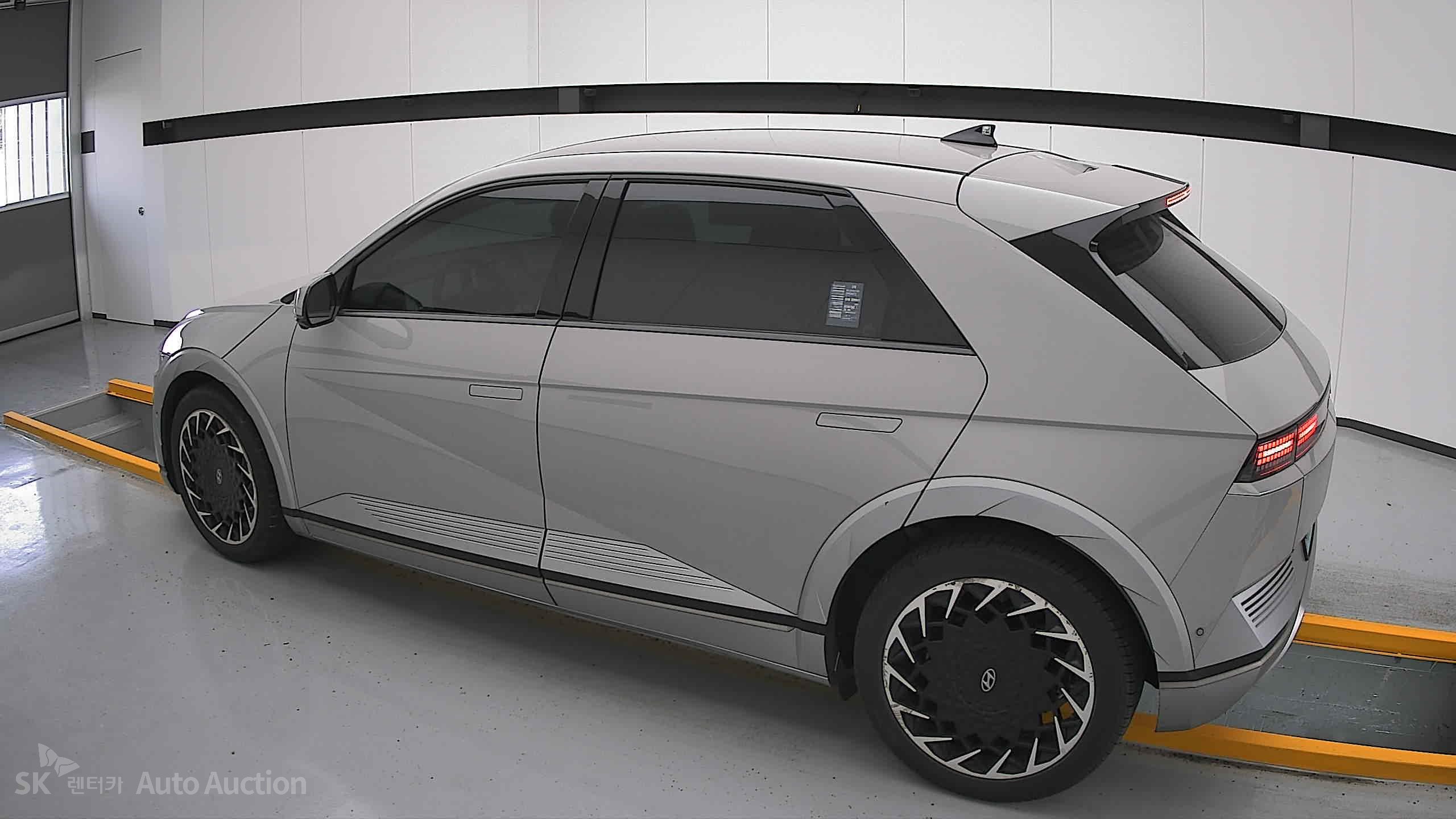 2022 - hyundai ioniq