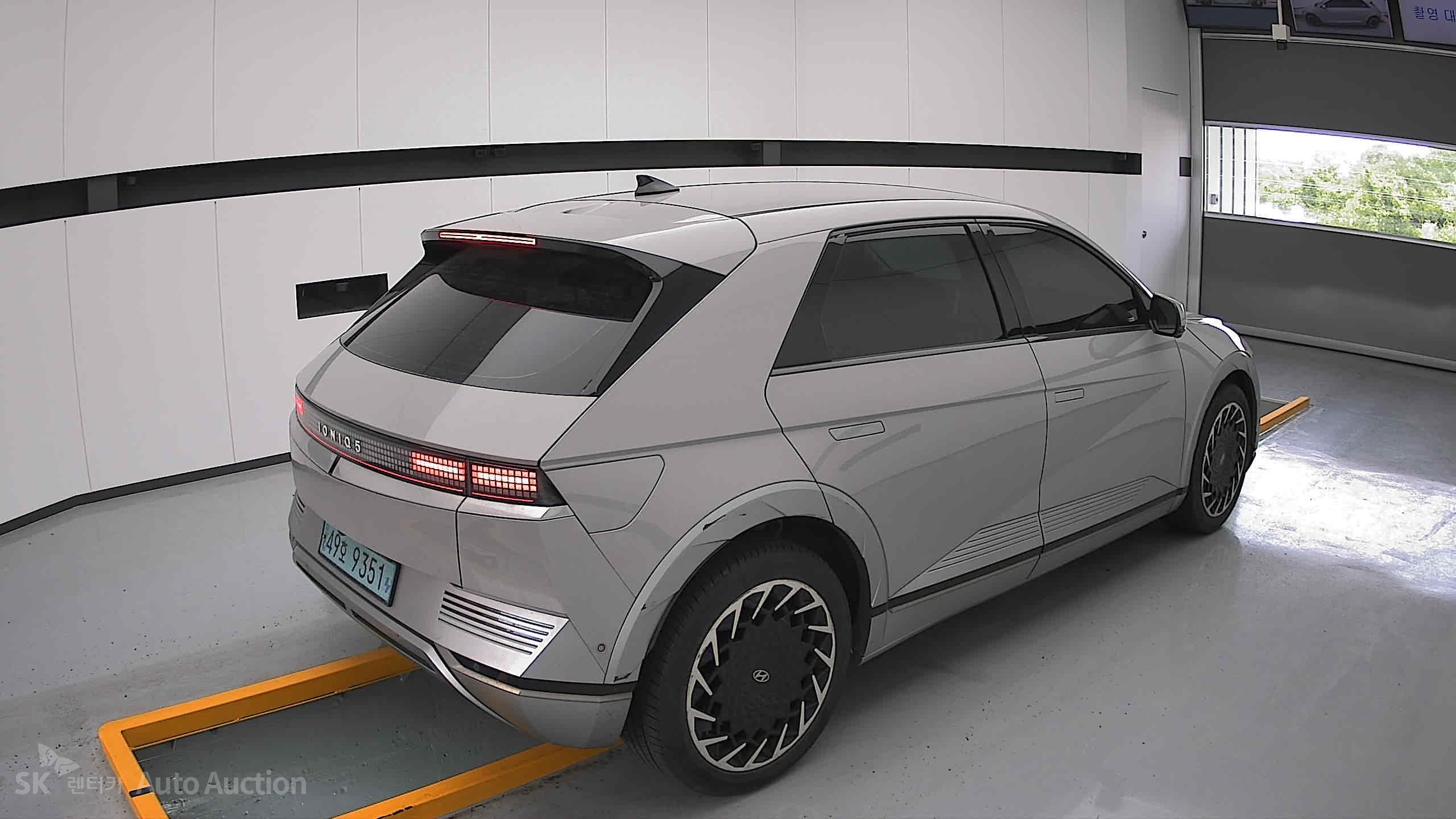 2022 - hyundai ioniq